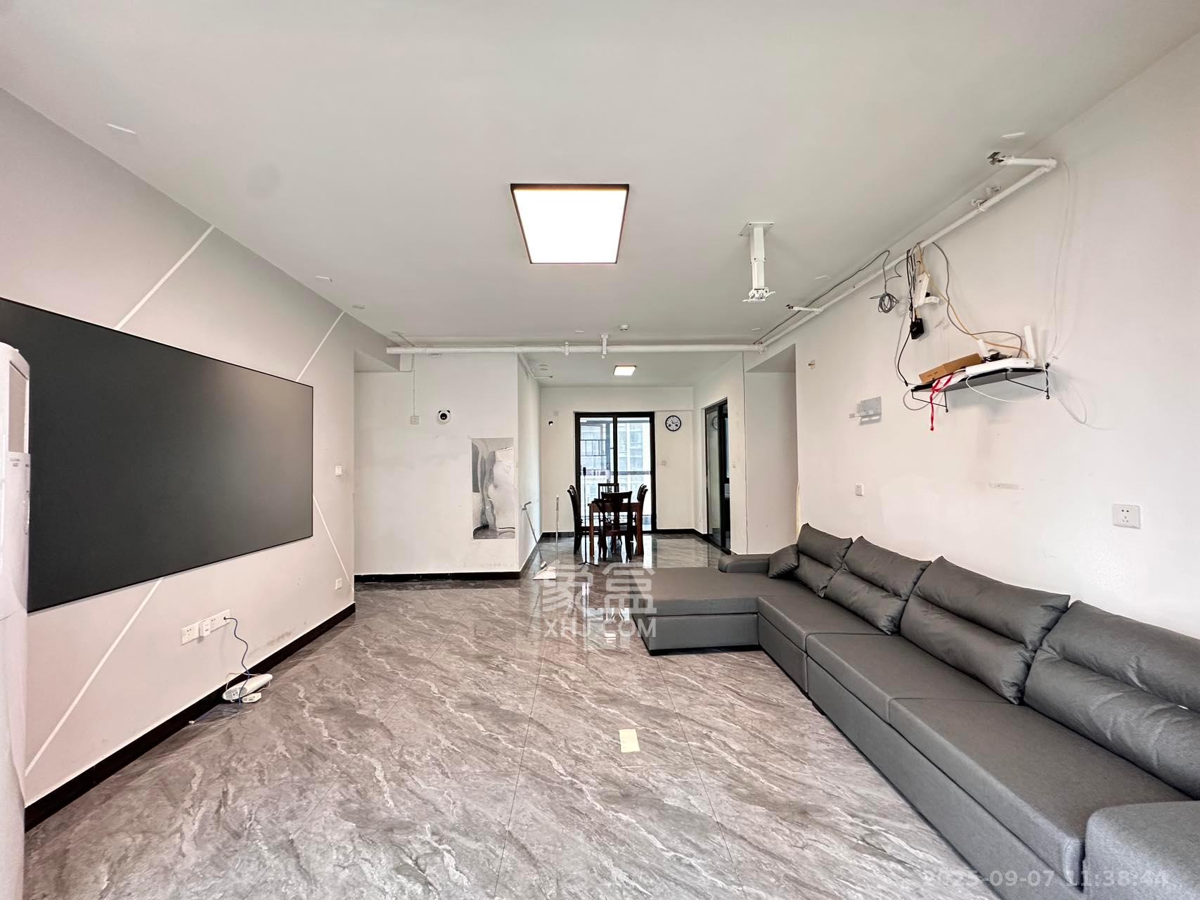 明昇壹城(明昇时代广场)二期 4室2厅3卫 3100.0元/月 明昇壹城(明昇时代广场)二期 4室2厅3卫 3100.0元/月室内图