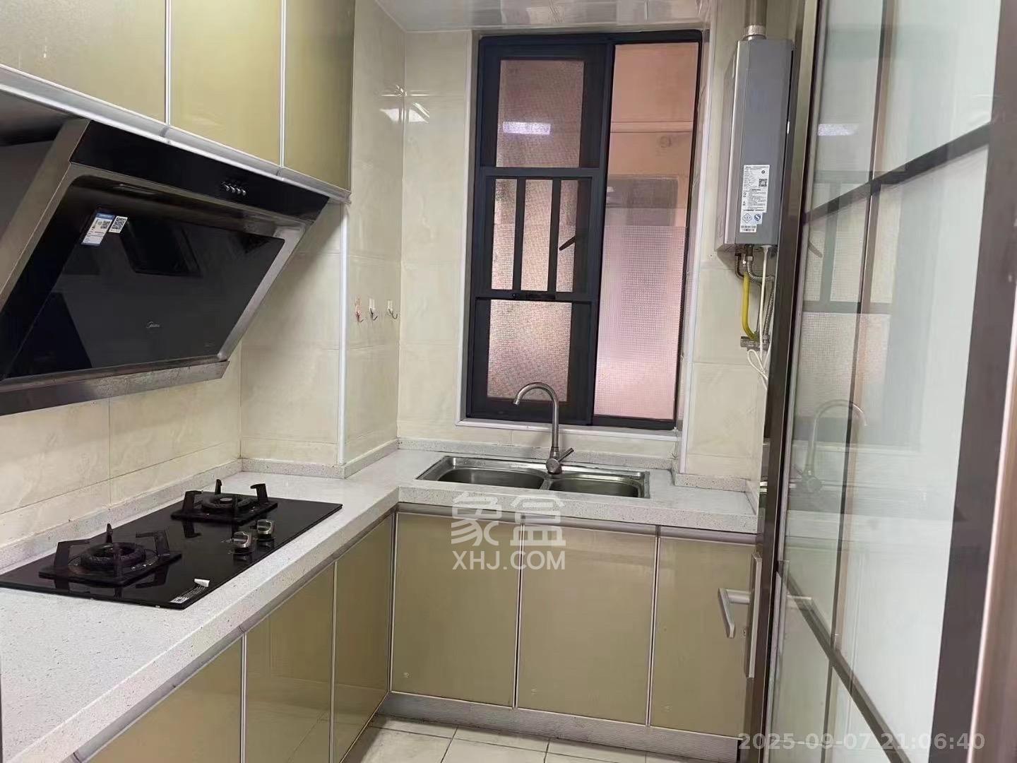 金轮星光名座 2室1厅1卫 1600.0元/月 金轮星光名座 2室1厅1卫 1600.0元/月室内图