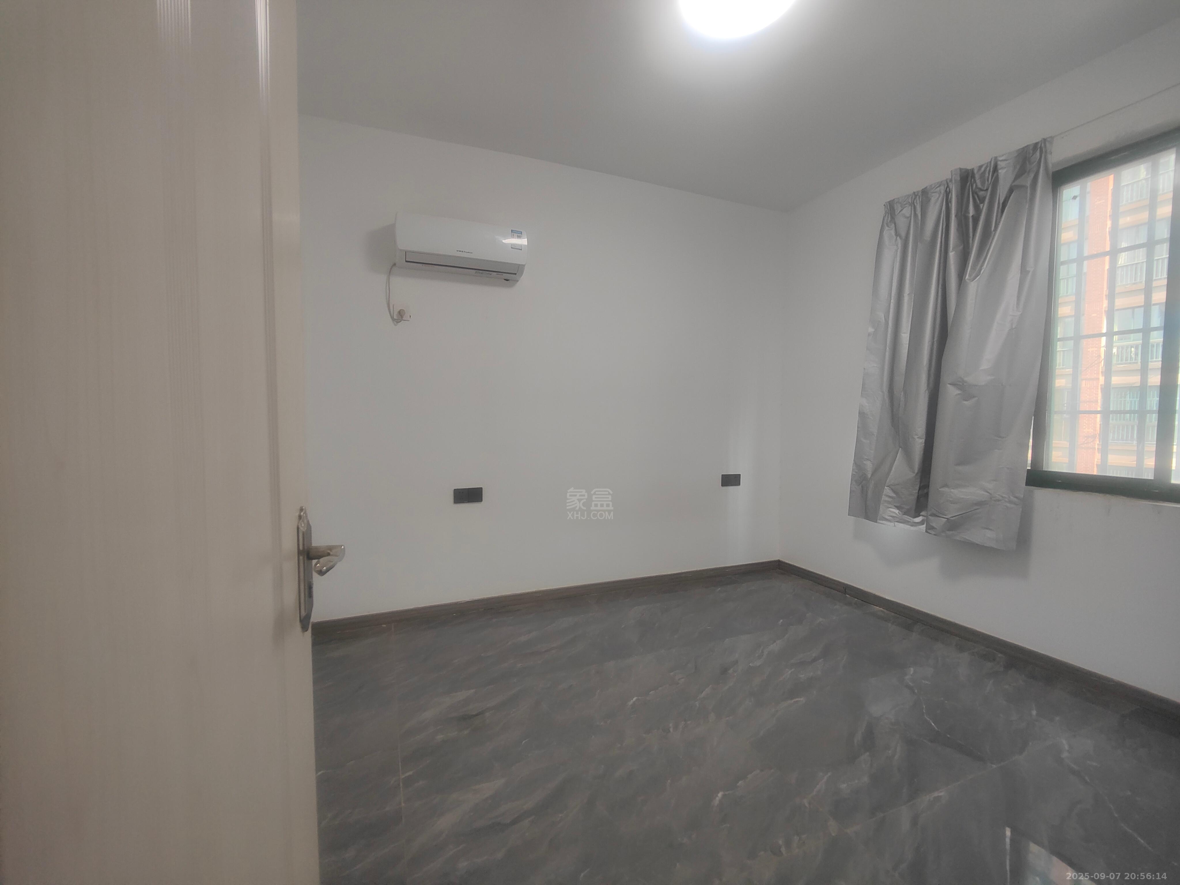 尚格名城花好悦园4期 4室2厅2卫 1800.0元/月 尚格名城花好悦园4期 4室2厅2卫 1800.0元/月室内图