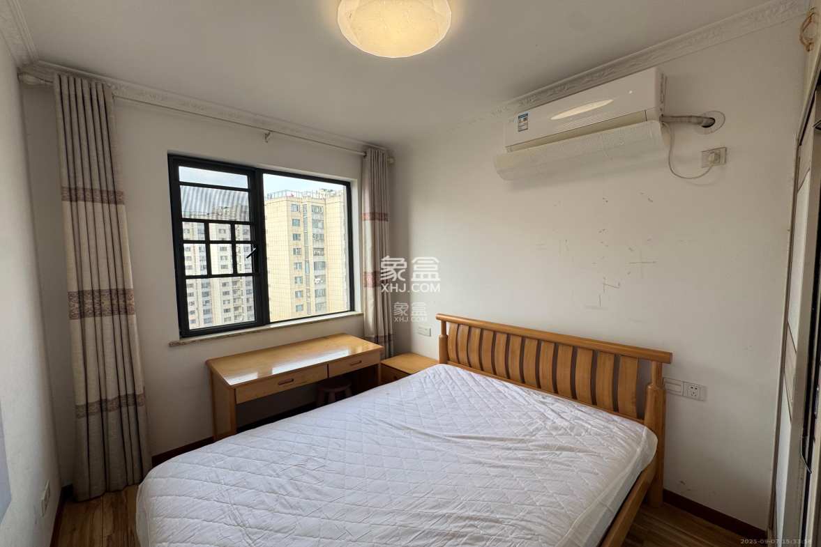 中国铁建梅溪青秀一期 3室2厅1卫 2600.0元/月 中国铁建梅溪青秀一期 3室2厅1卫 2600.0元/月室内图