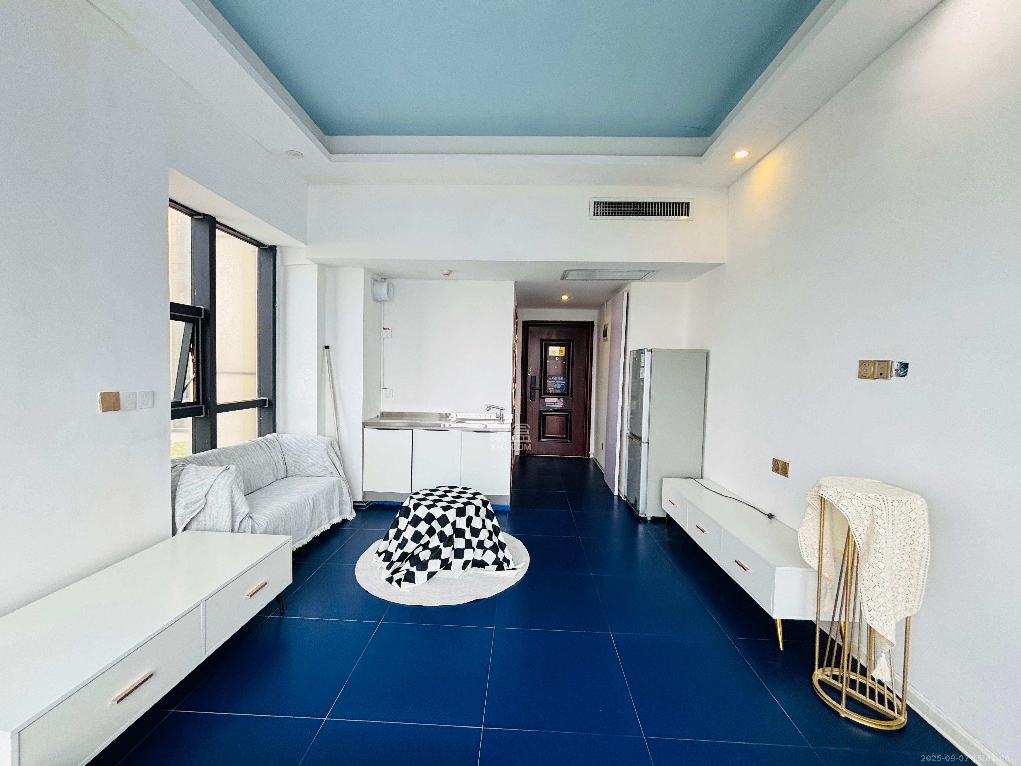 万坤图财富广场  1室1厅1卫    1500.0元/月室内图