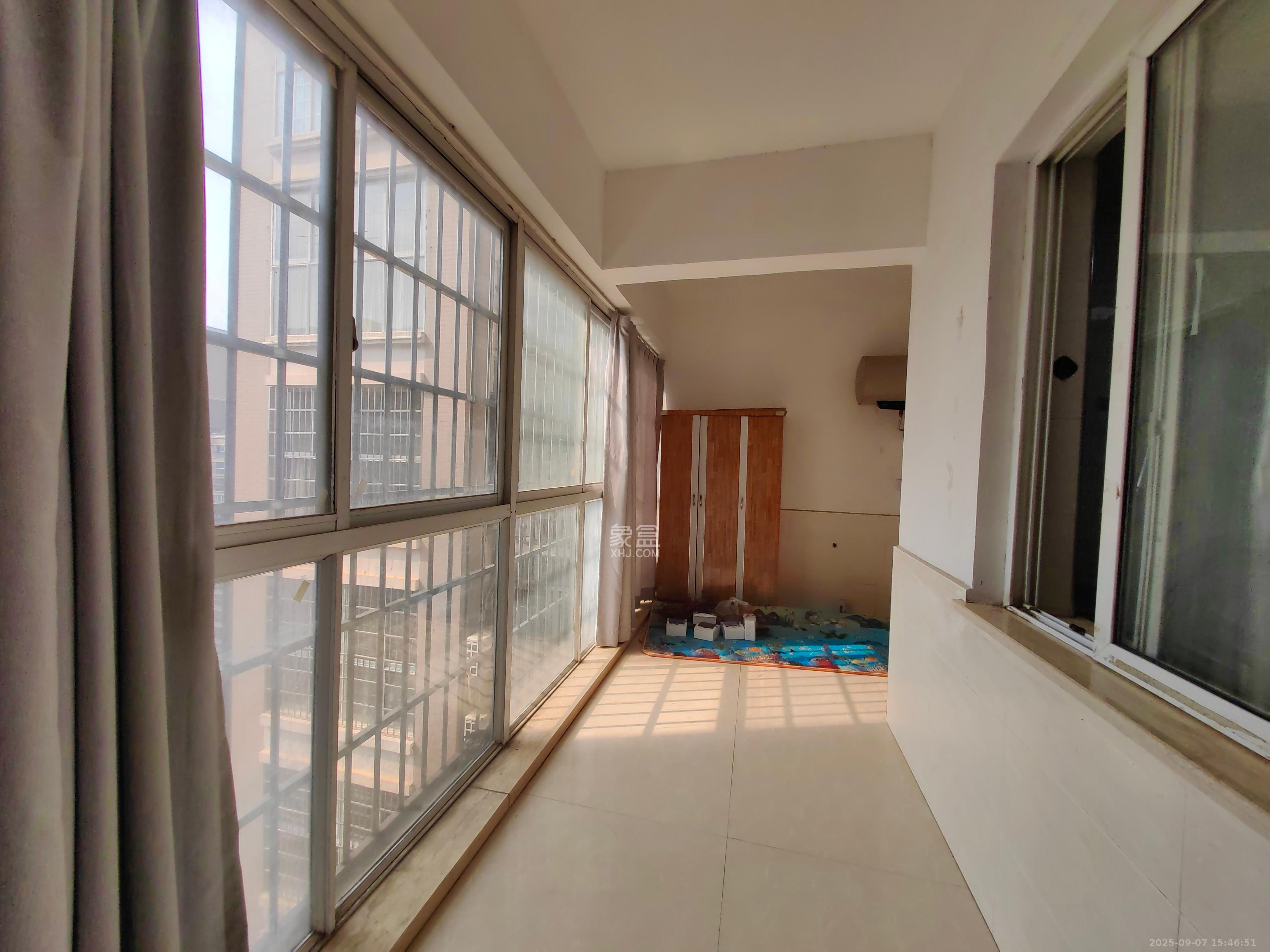 上河国际C区 3室1厅2卫 2200.0元/月 上河国际C区 3室1厅2卫 2200.0元/月室内图