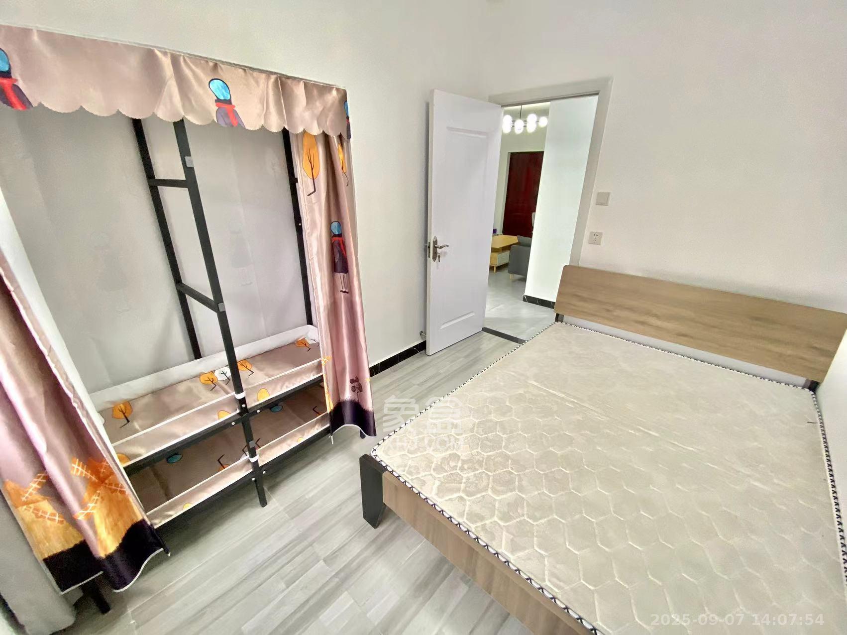 韭菜园嘉苑  2室2厅1卫    3200.0元/月室内图