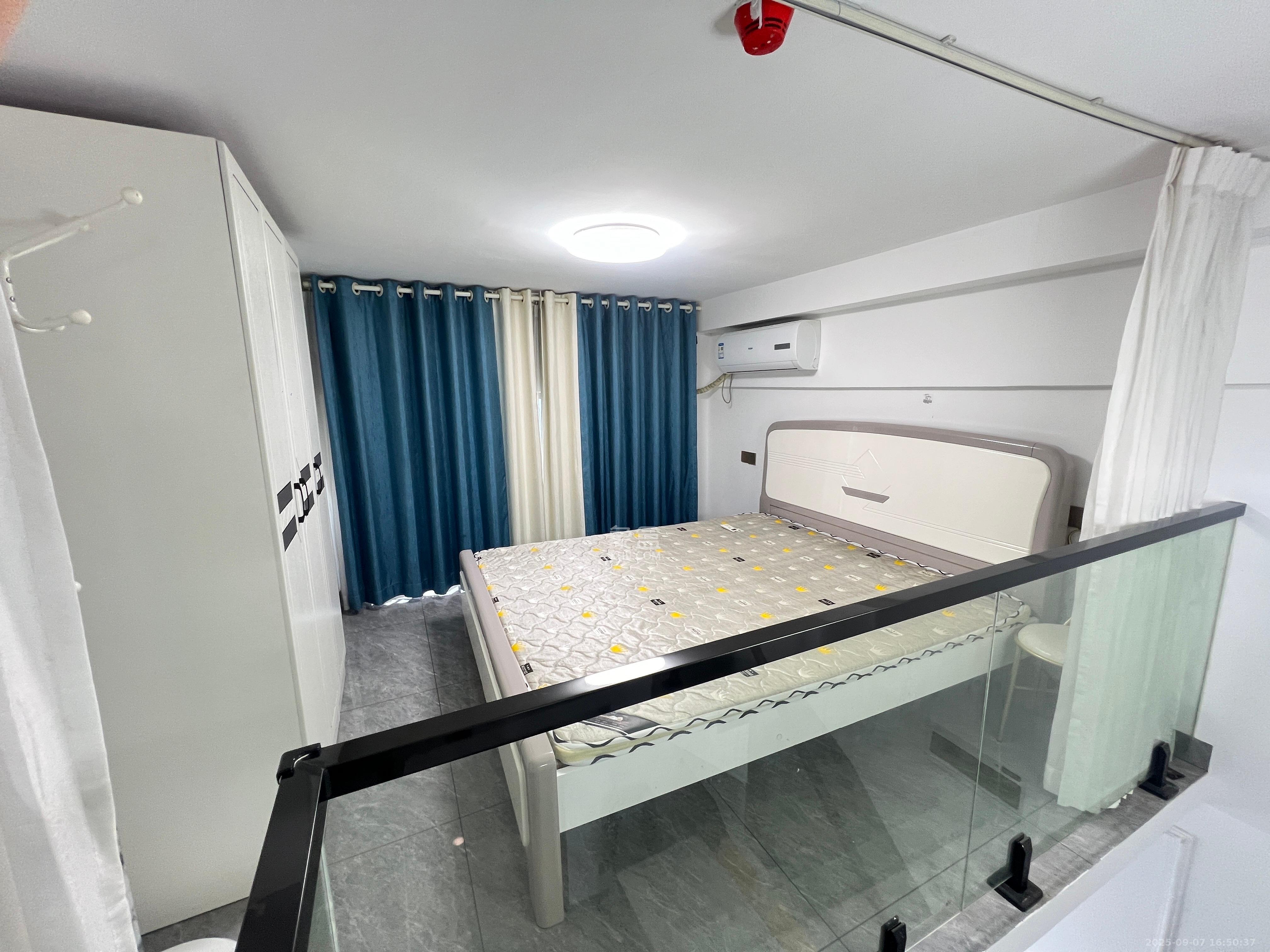 梅溪湖金茂湾  2室0厅0卫    2000.0元/月室内图