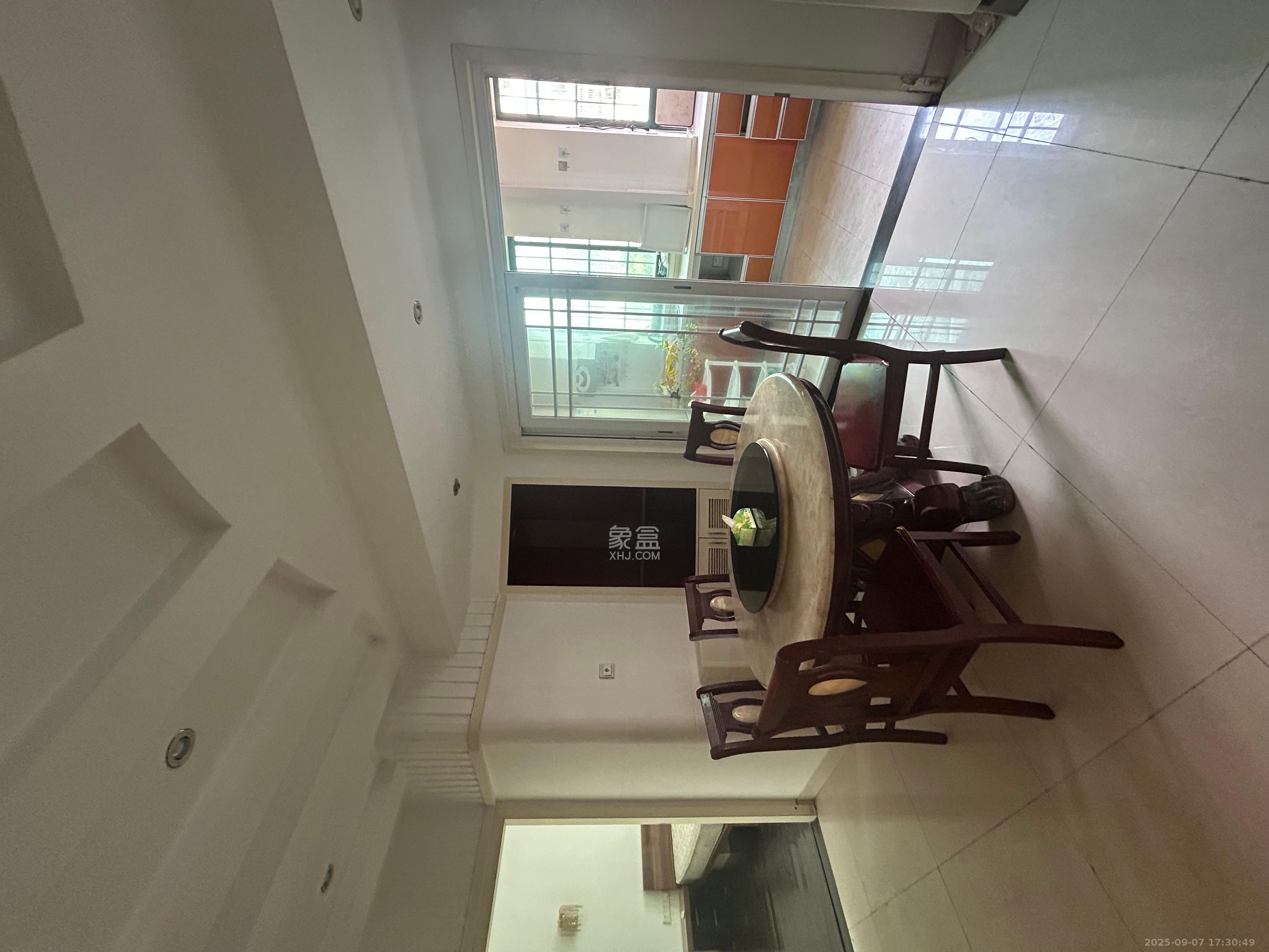 湘府东苑 3室2厅1卫 3500.0元/月 湘府东苑 3室2厅1卫 3500.0元/月室内图