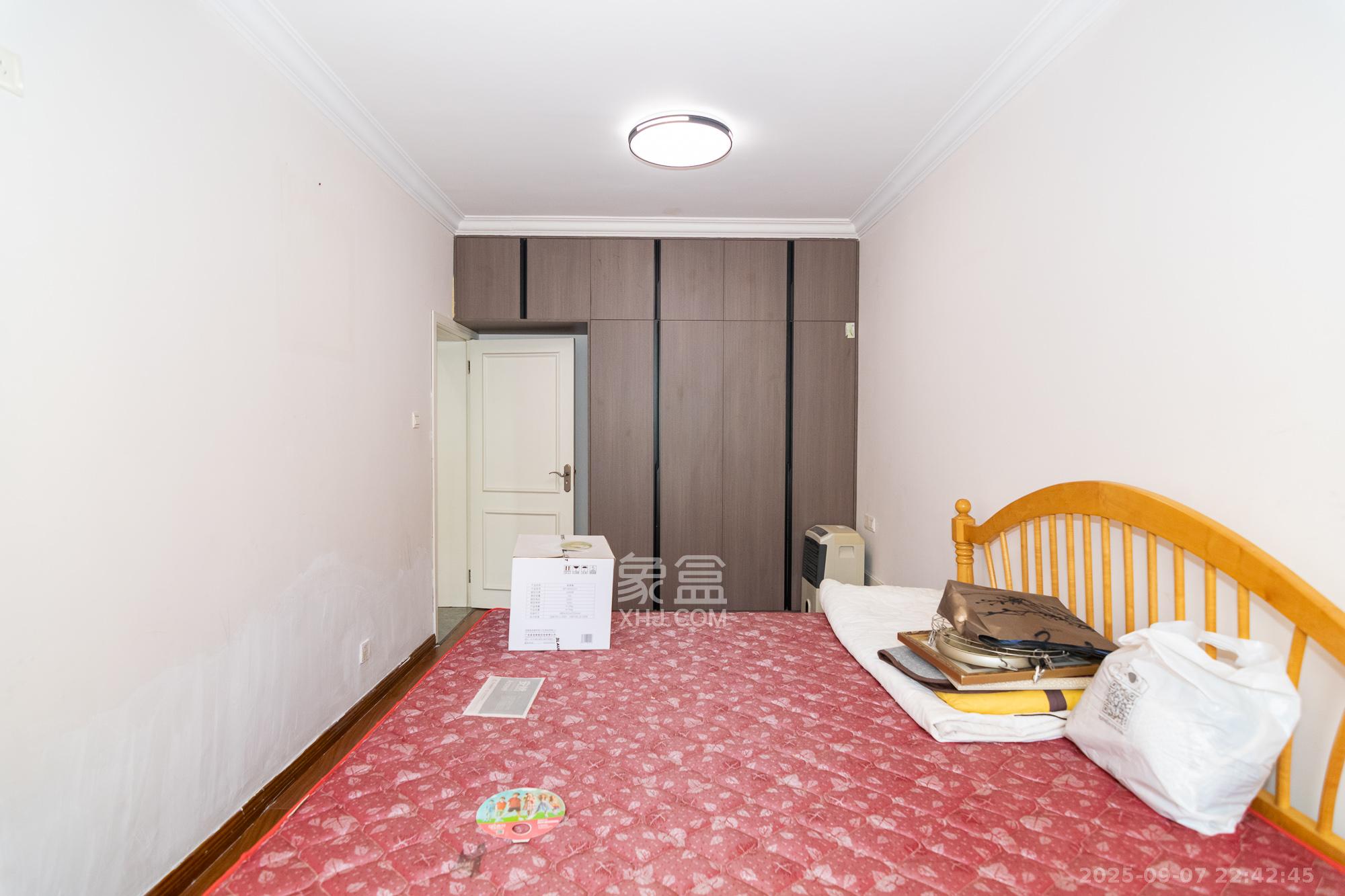 中新森林海 3室2厅2卫 80.8万 中新森林海 3室2厅2卫 80.8万卧室