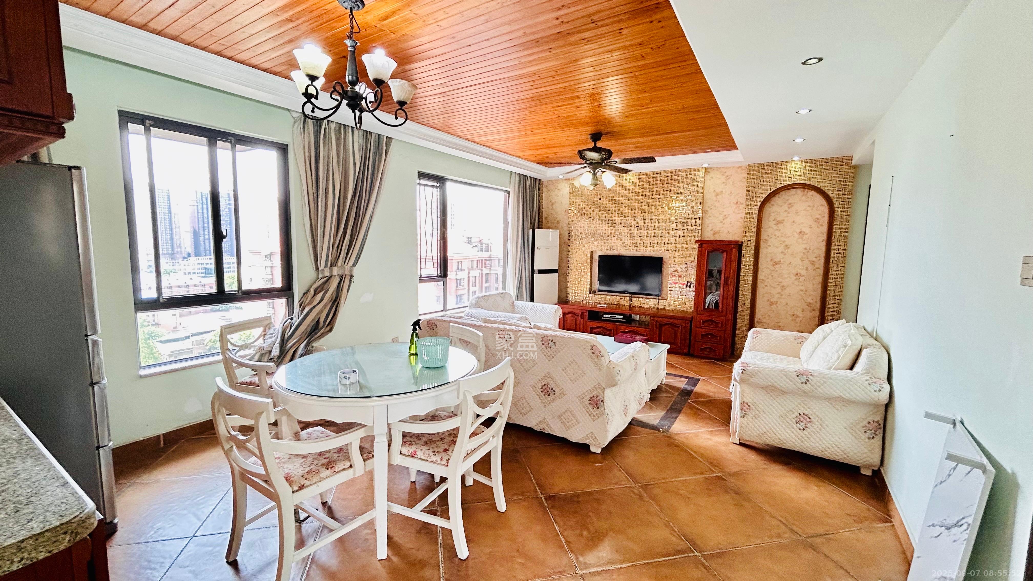 华润凤凰城二期 3室1厅2卫 2300.0元/月 华润凤凰城二期 3室1厅2卫 2300.0元/月室内图