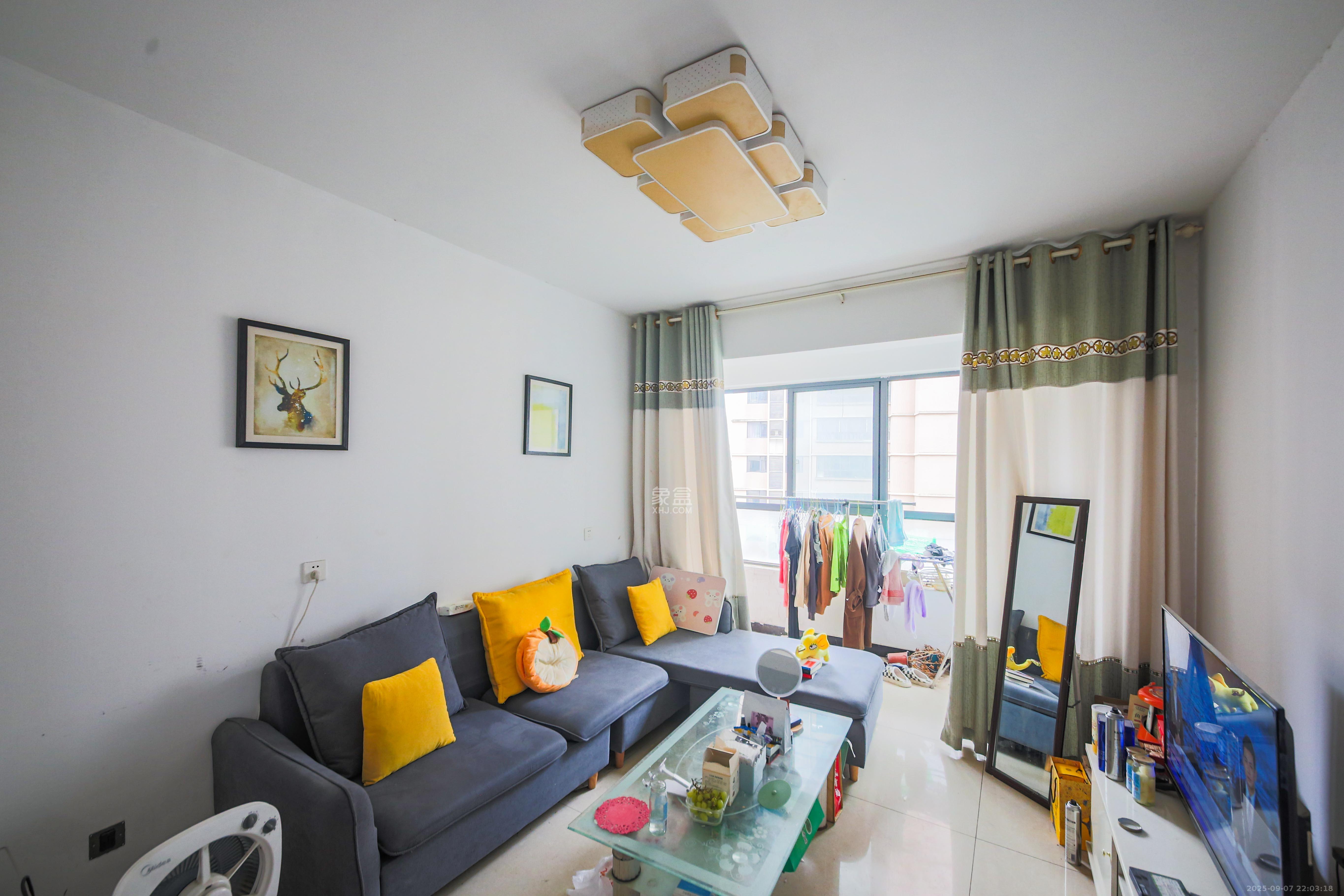 水墨林溪  2室1厅1卫    66.0万 水墨林溪  2室1厅1卫    66.0万客厅