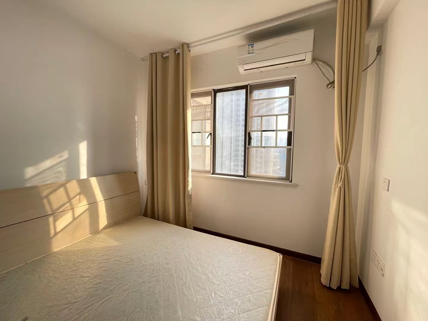 中交中央公园D1区  3室2厅2卫    2700.0元/月 中交中央公园D1区  3室2厅2卫    2700.0元/月户型图