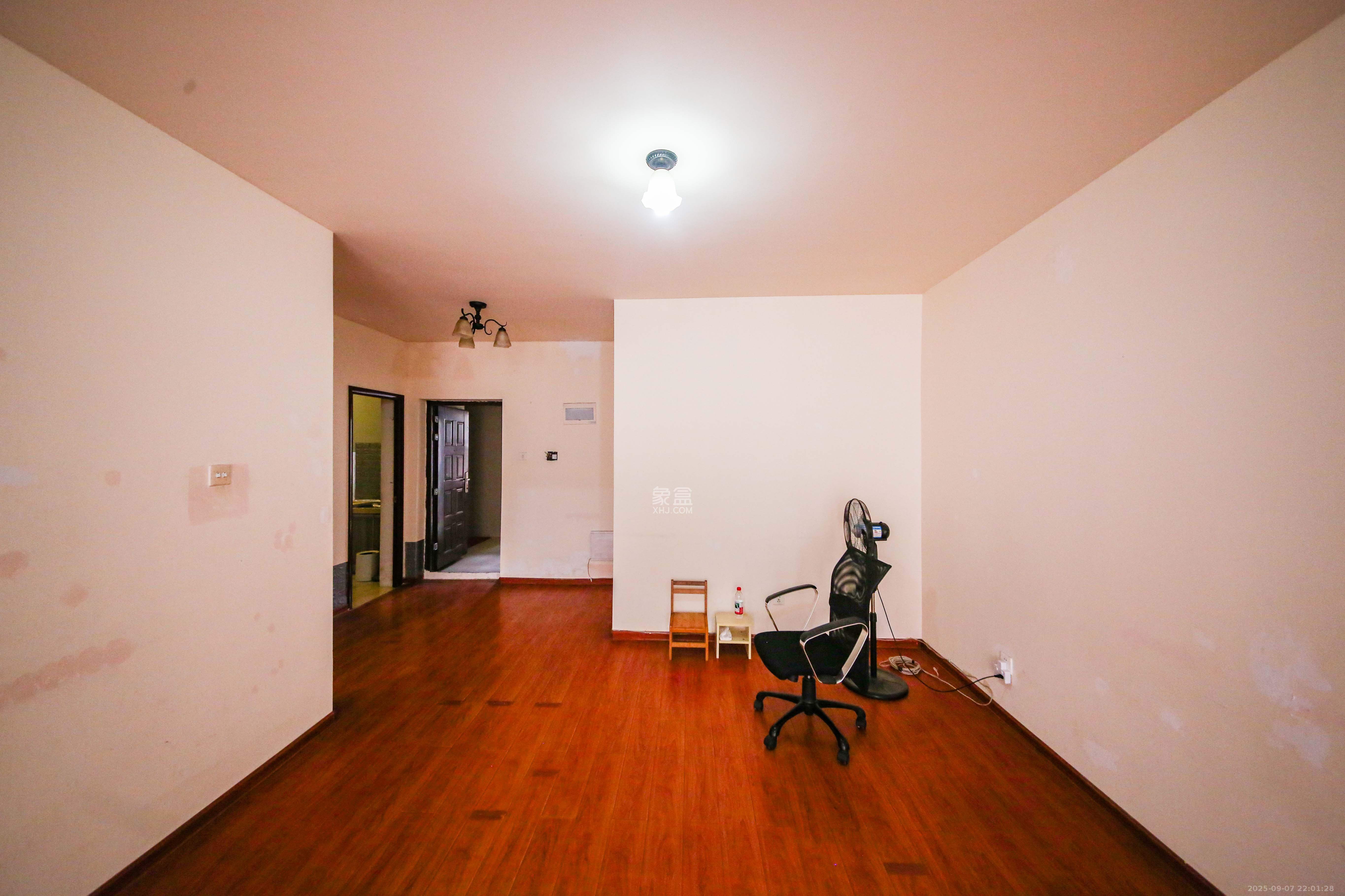 文景领秀  2室2厅1卫    69.9万客厅