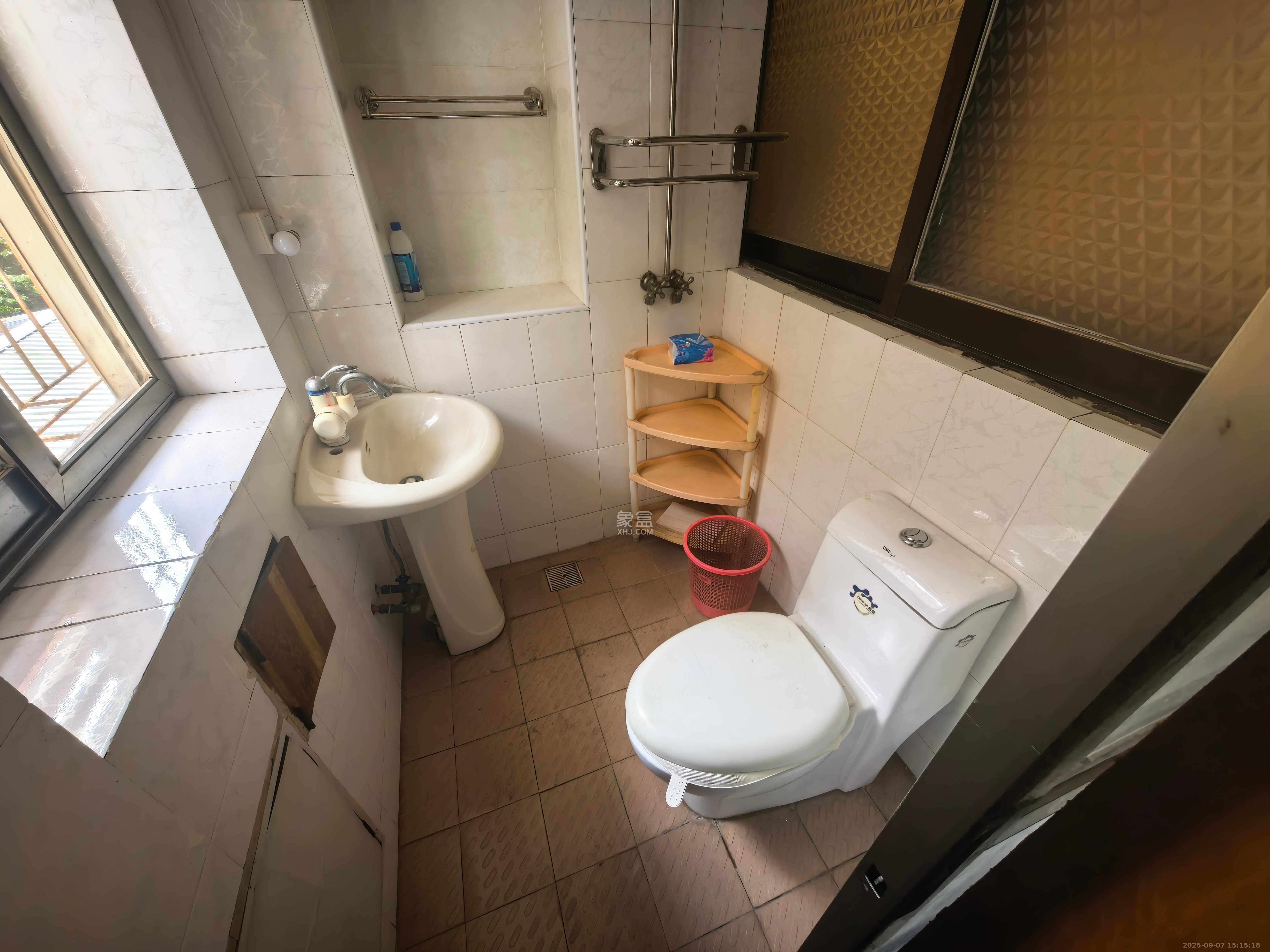 湖南省机关事务管理局 3室1厅1卫 2400.0元/月 湖南省机关事务管理局 3室1厅1卫 2400.0元/月室内图