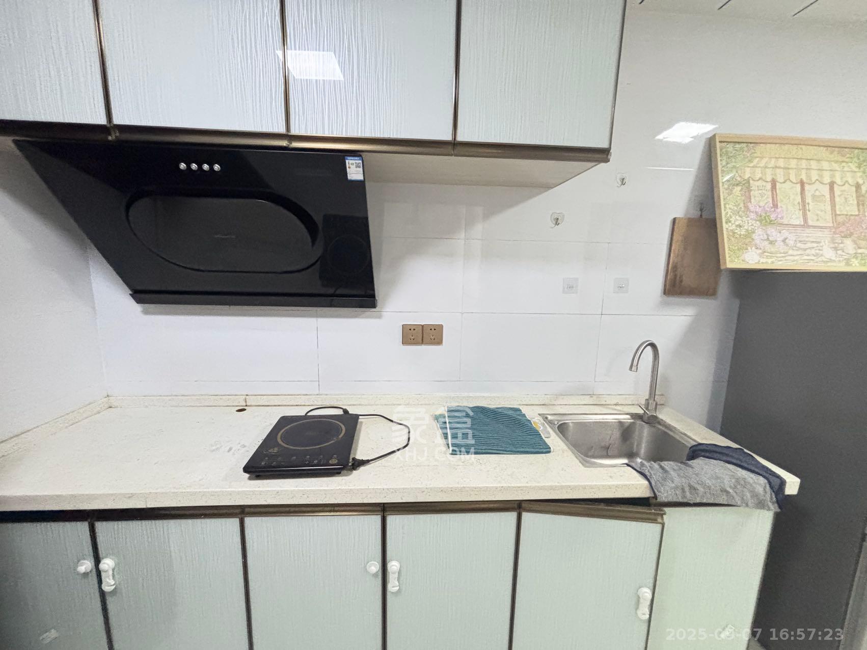 朝正美苑  1室1厅1卫    1650.0元/月室内图