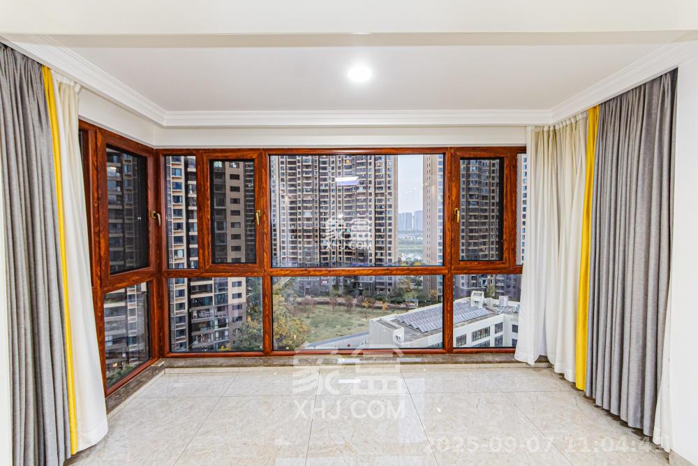 北辰三角洲C3区  3室2厅2卫    5200.0元/月 北辰三角洲C3区  3室2厅2卫    5200.0元/月室内图