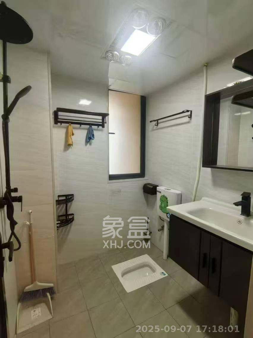 韭菜园嘉苑 2室1厅1卫 3200.0元/月 韭菜园嘉苑 2室1厅1卫 3200.0元/月室内图