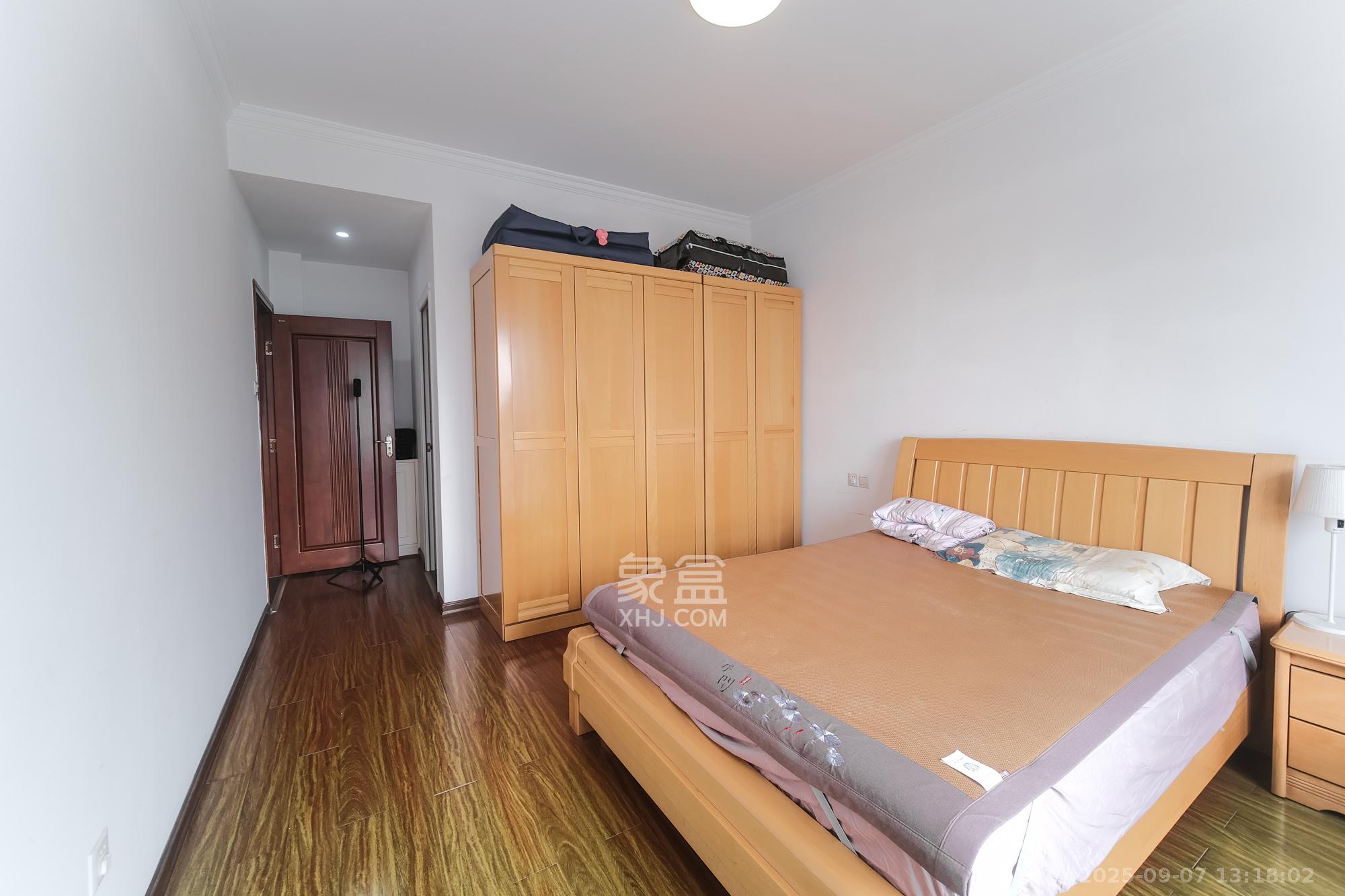 山水湾 4室2厅3卫 158.0万 山水湾 4室2厅3卫 158.0万卧室