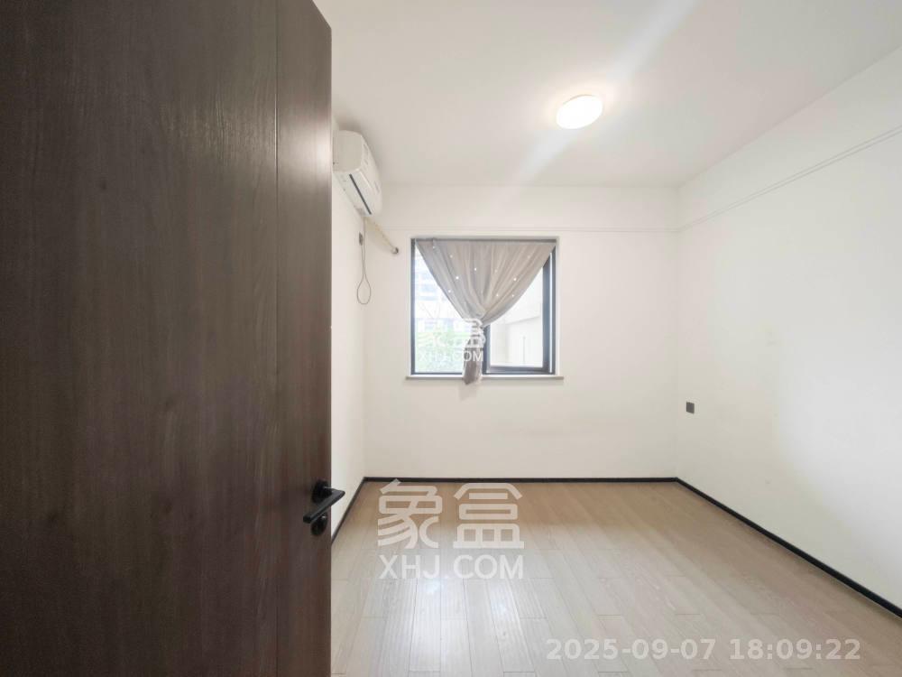 万科天空之境  3室2厅2卫    3000.0元/月 万科天空之境  3室2厅2卫    3000.0元/月室内图