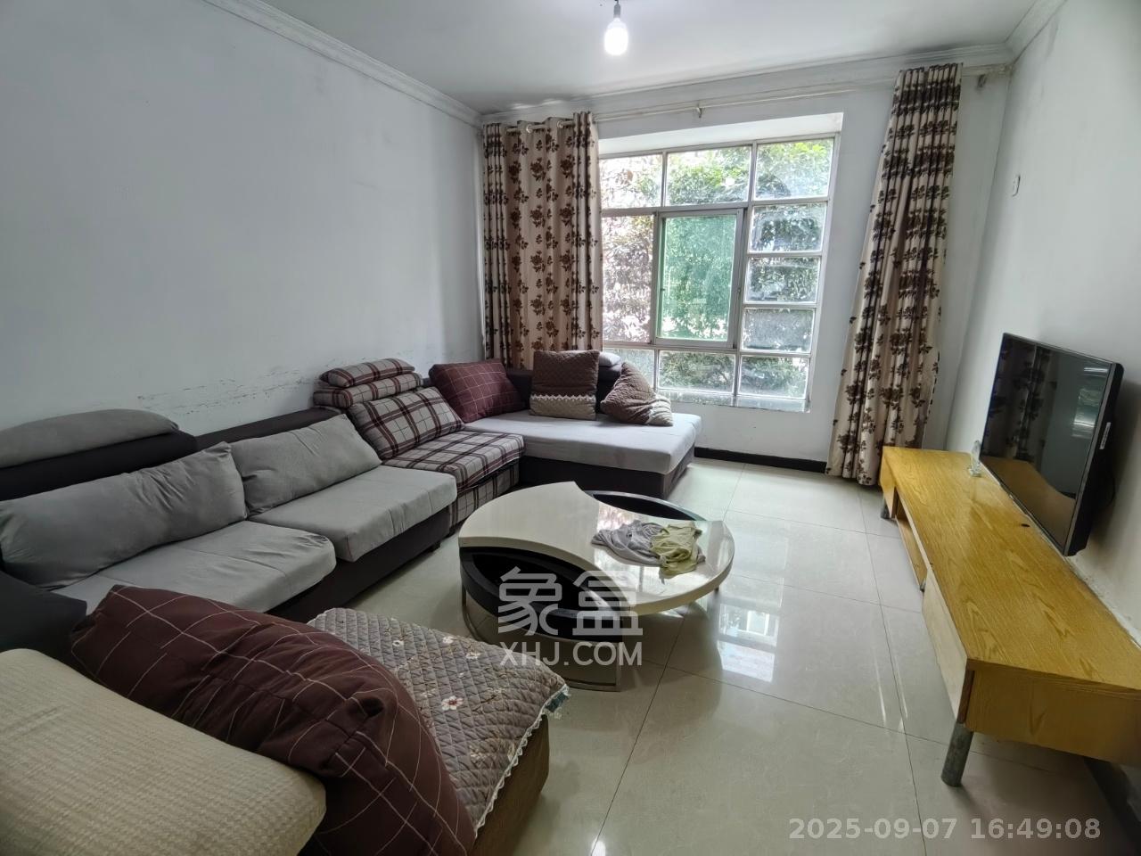 洞井一小区 3室1厅1卫 1700.0元/月 洞井一小区 3室1厅1卫 1700.0元/月室内图