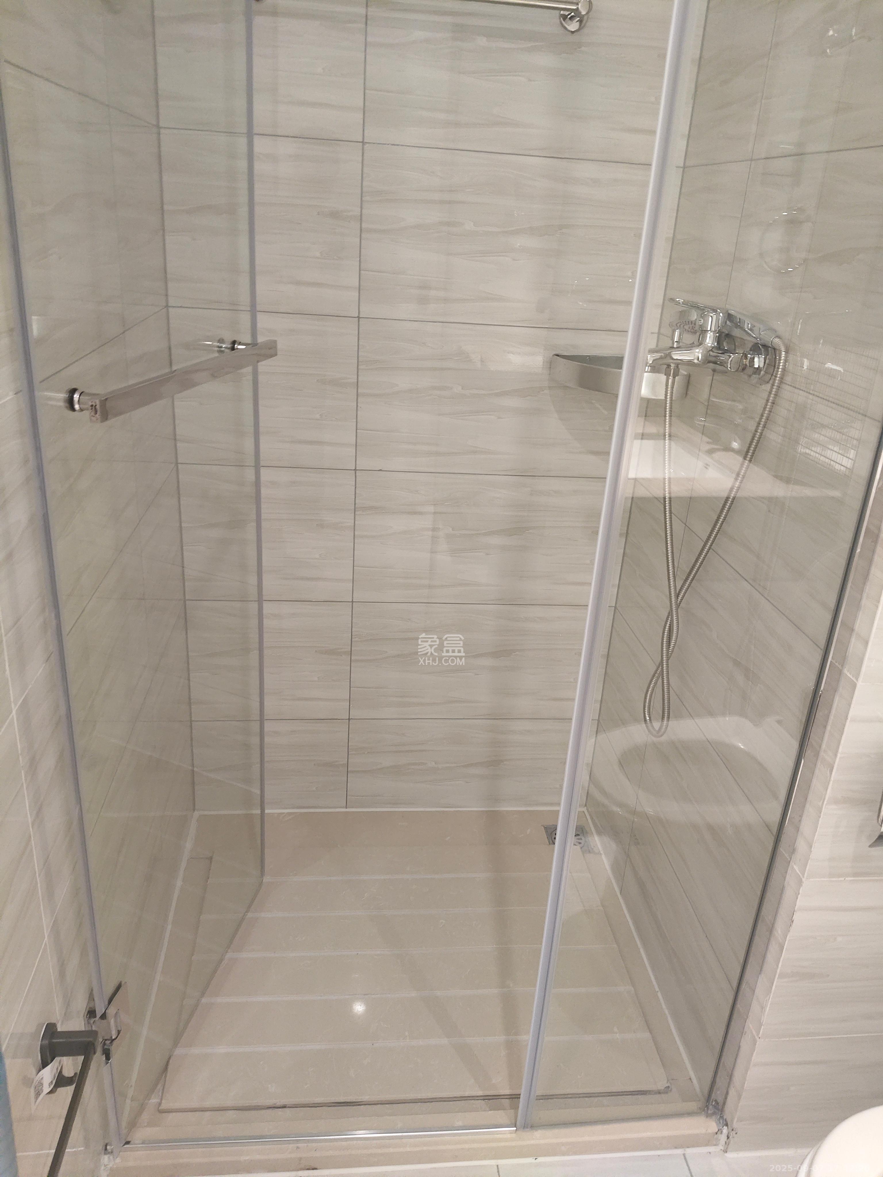 恒大珺悦府 1室1厅1卫 2000.0元/月 恒大珺悦府 1室1厅1卫 2000.0元/月室内图