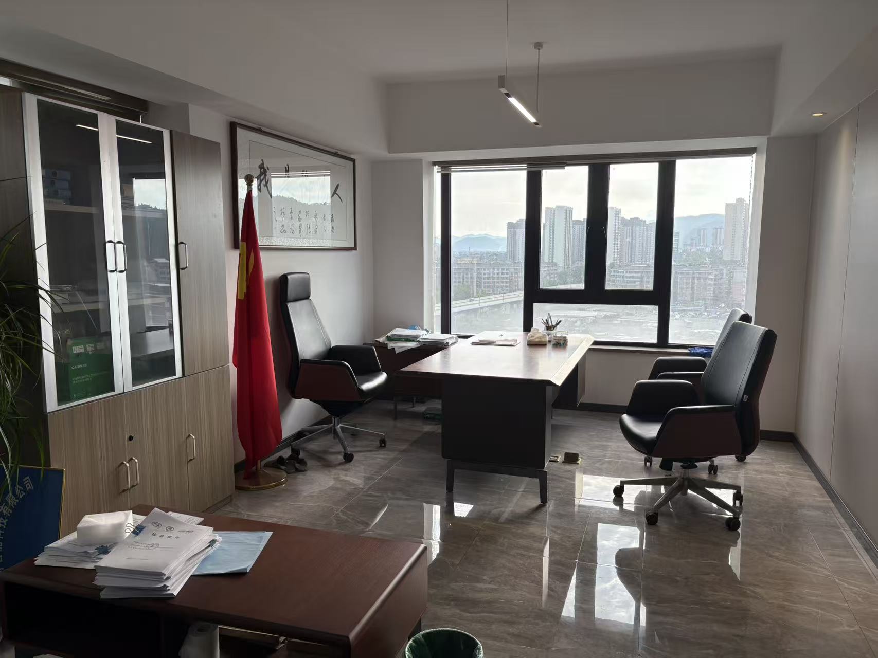 韦斯特城市花园 3室2厅1卫 4200.0元/月 韦斯特城市花园 3室2厅1卫 4200.0元/月室内图