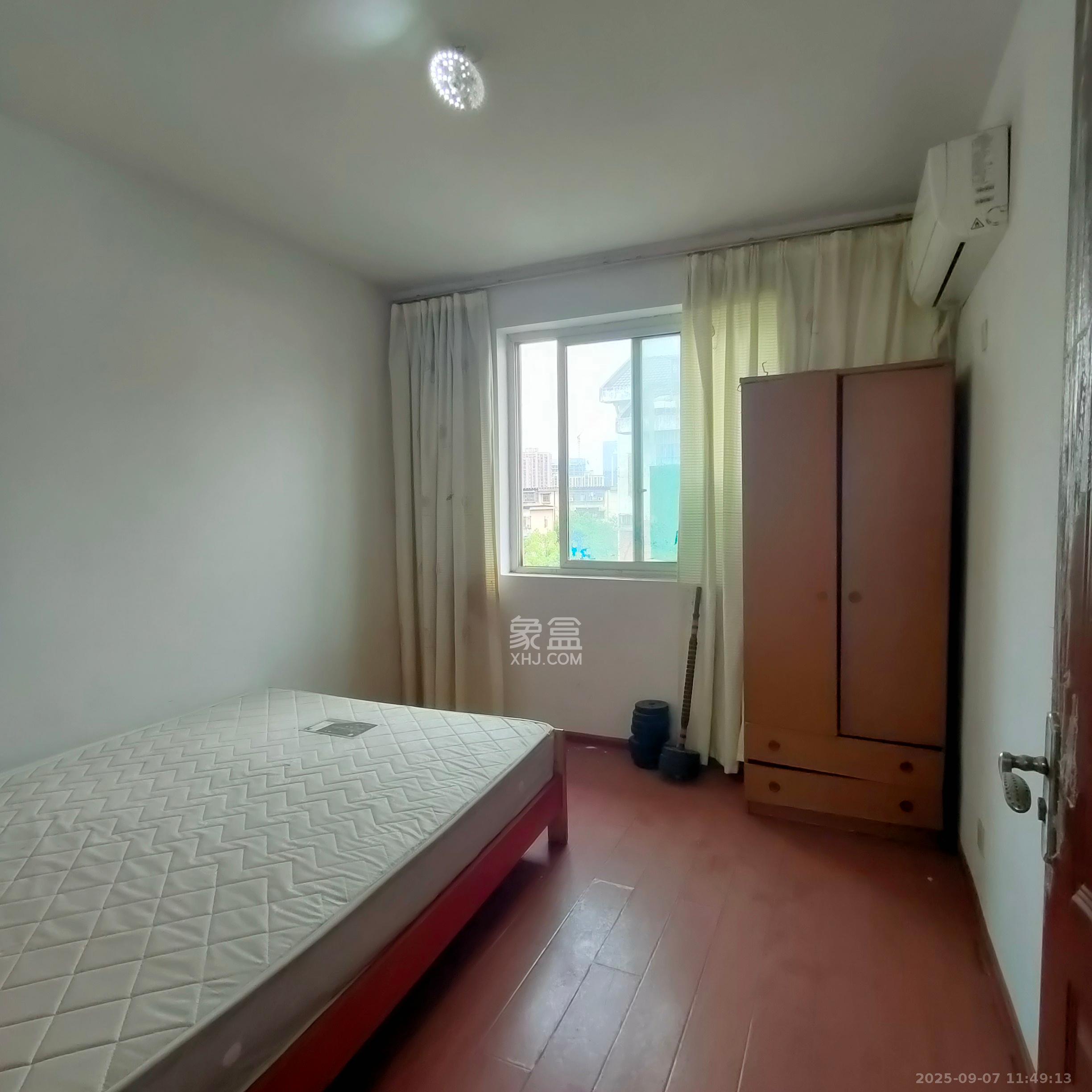 东岸锦城(东方人家) 3室2厅1卫 1800.0元/月 东岸锦城(东方人家) 3室2厅1卫 1800.0元/月室内图