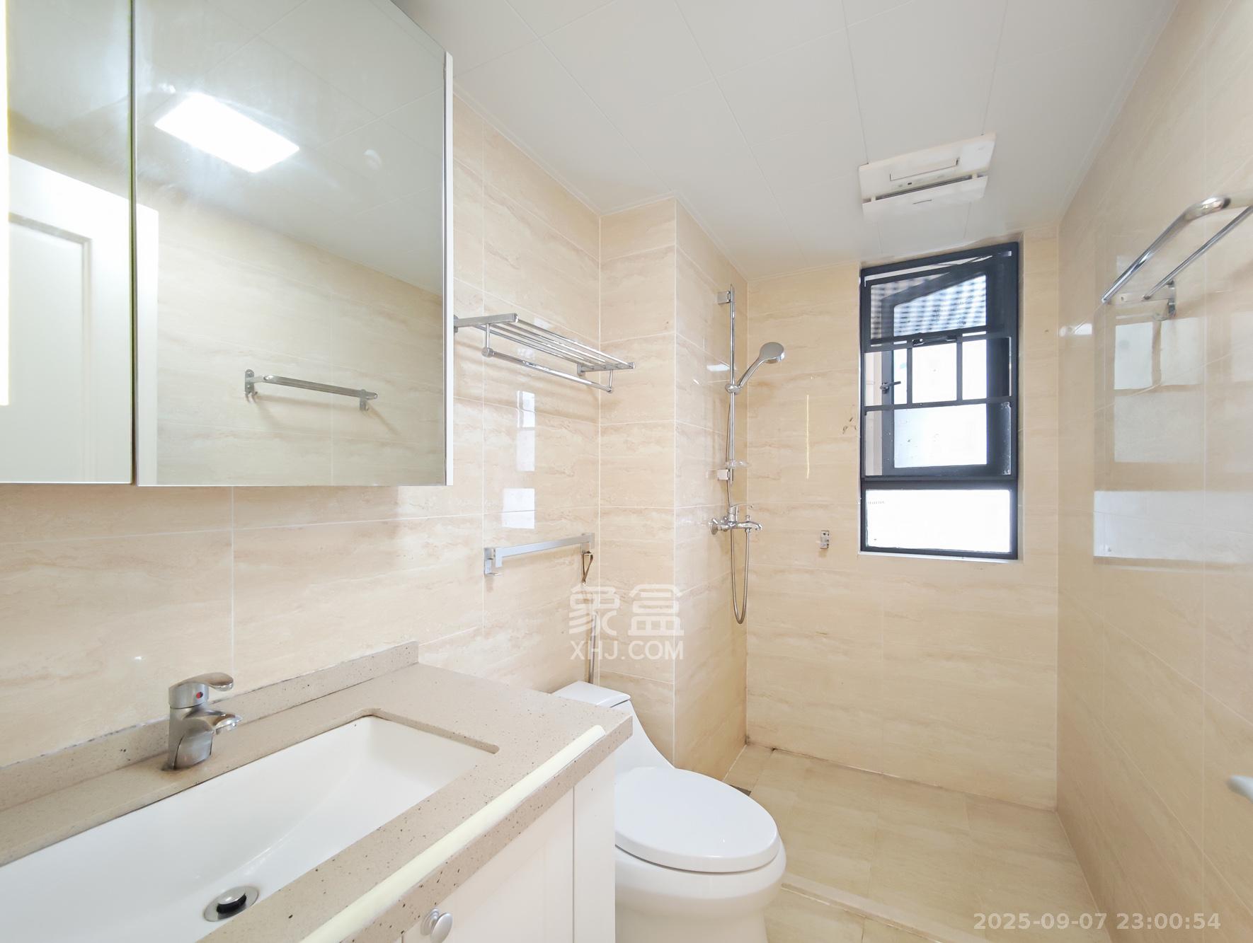 万科魅力之城  3室2厅2卫    95.0万 万科魅力之城  3室2厅2卫    95.0万卫生间