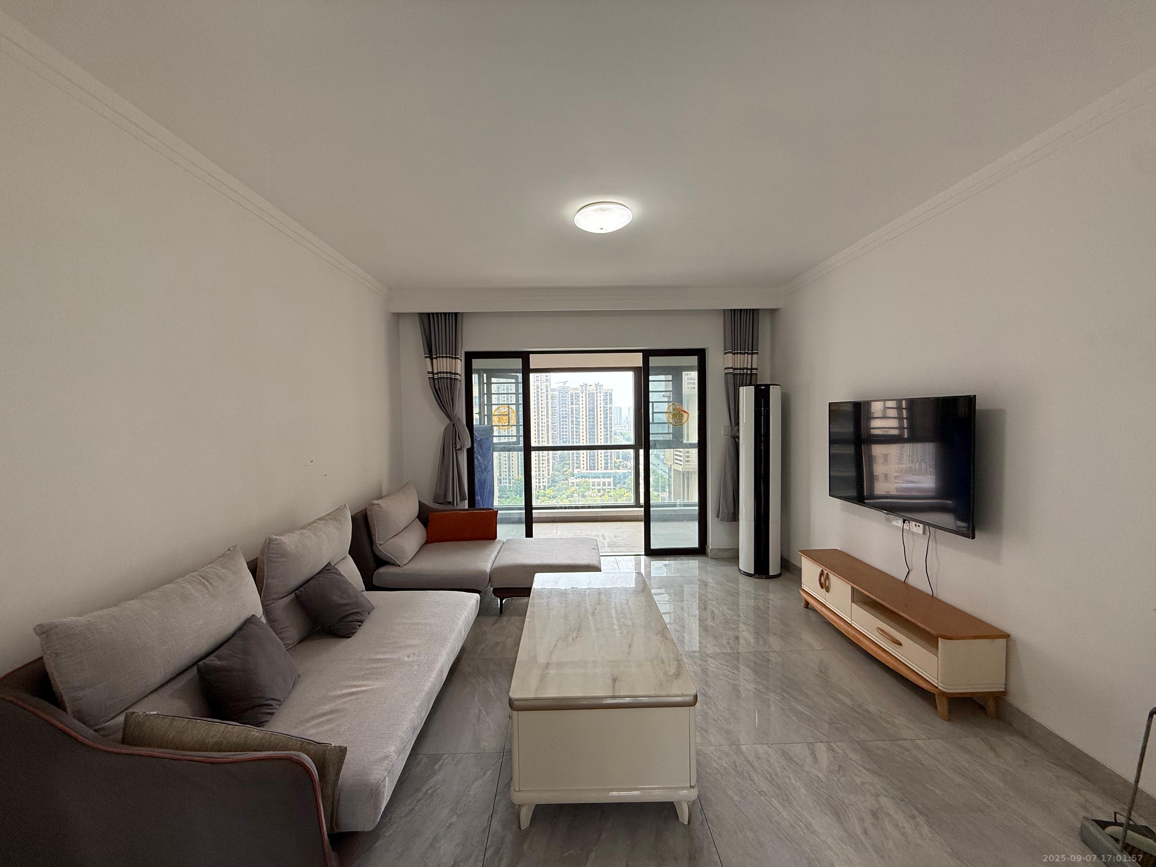 美的翰城  4室2厅2卫    2000.0元/月 美的翰城  4室2厅2卫    2000.0元/月