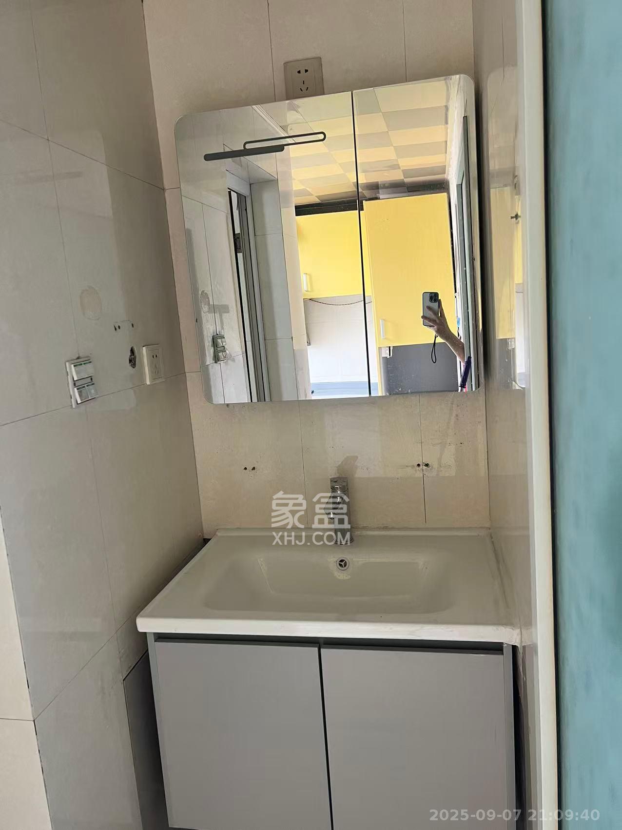 东方名都百草园 3室1厅1卫 1400.0元/月 东方名都百草园 3室1厅1卫 1400.0元/月室内图