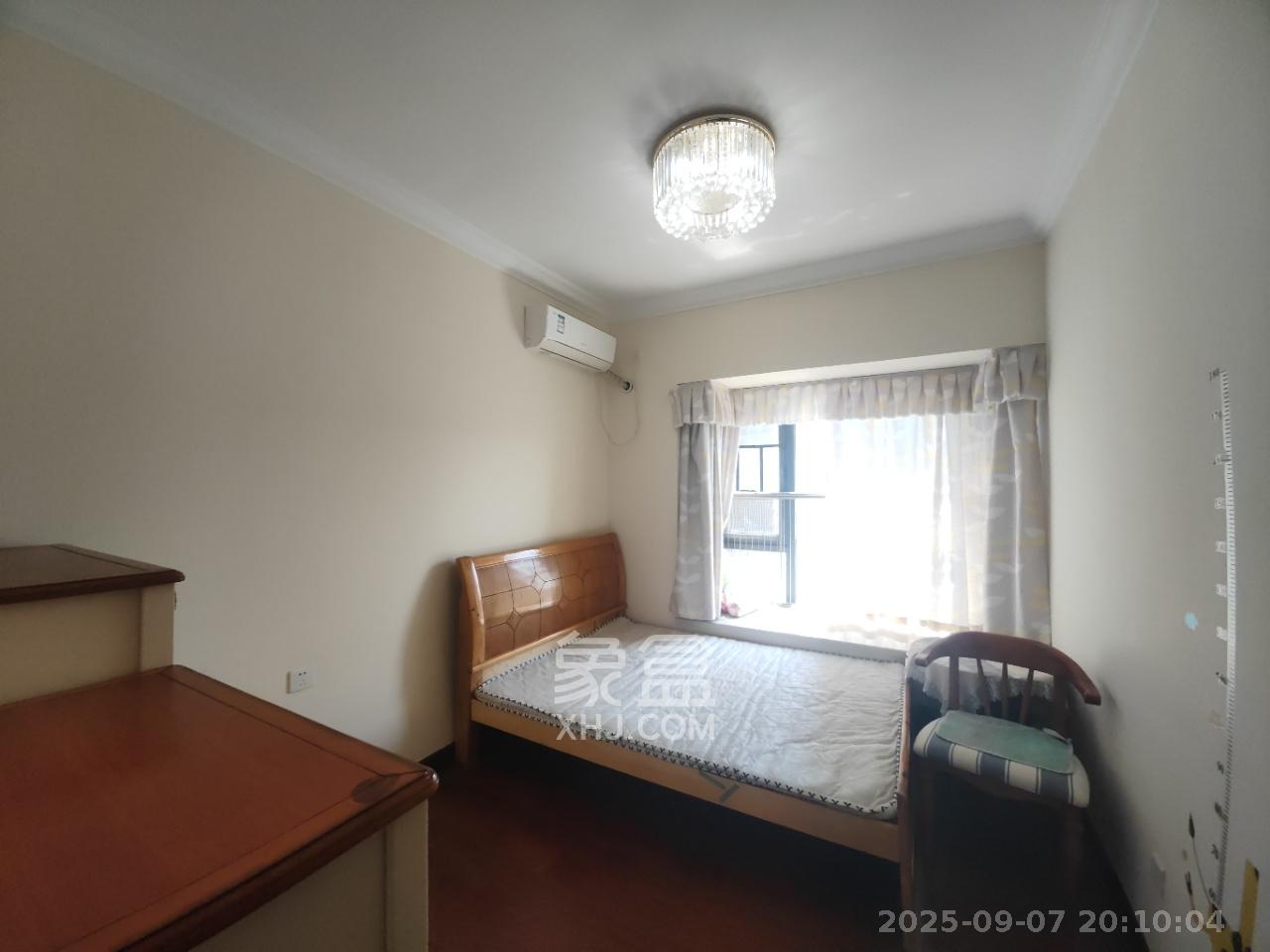 恒大御景天下城一期  3室2厅2卫   2300.00元/月室内图