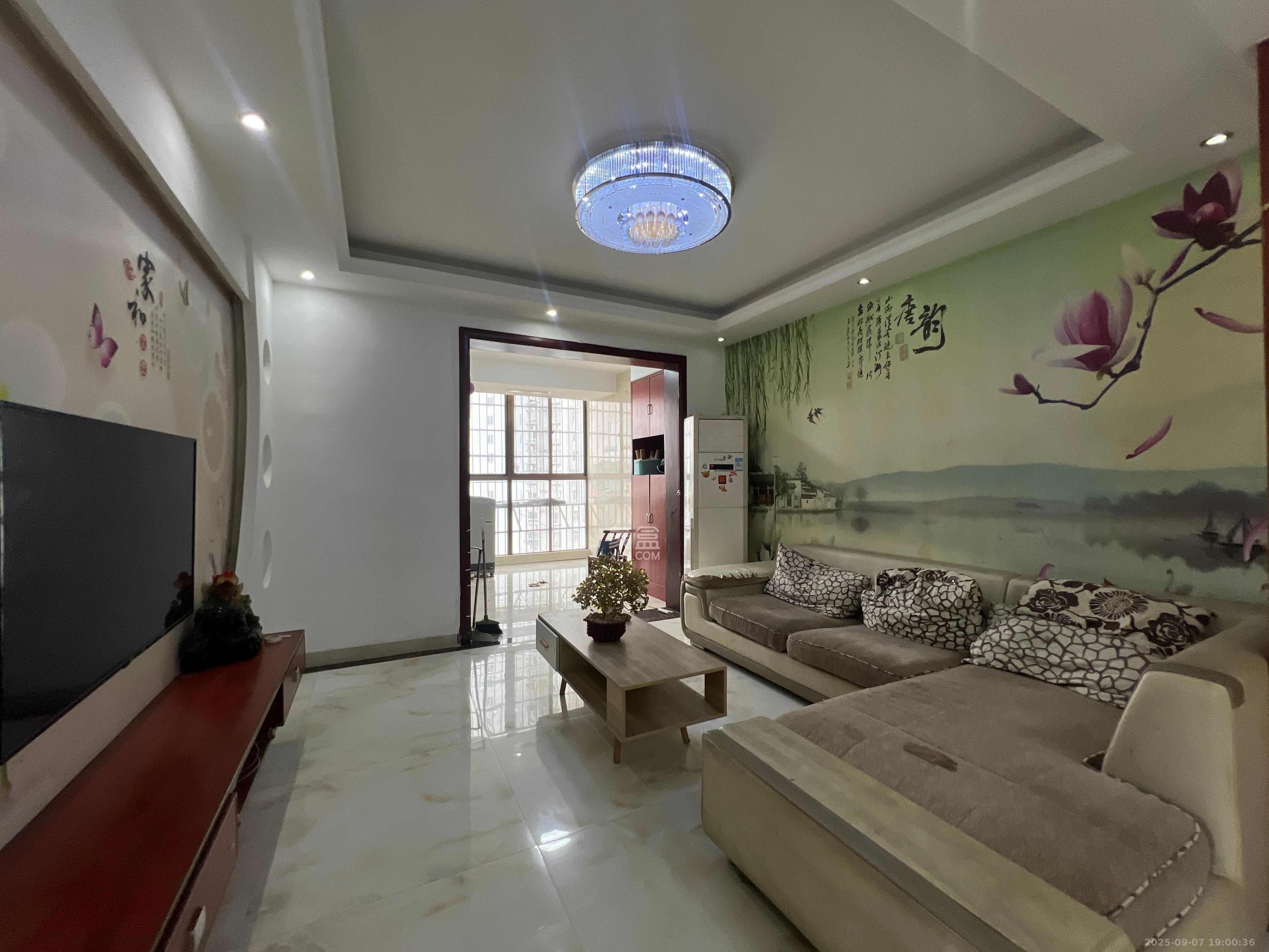 绿洲花园  3室2厅1卫    2500.0元/月 绿洲花园  3室2厅1卫    2500.0元/月室内图