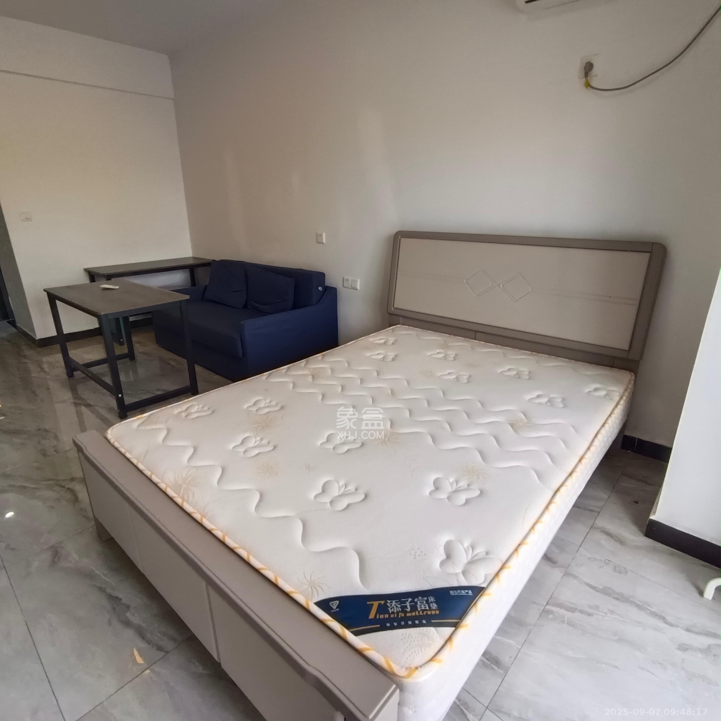 绿洲花园 1室1厅1卫 1700.0元/月 绿洲花园 1室1厅1卫 1700.0元/月室内图