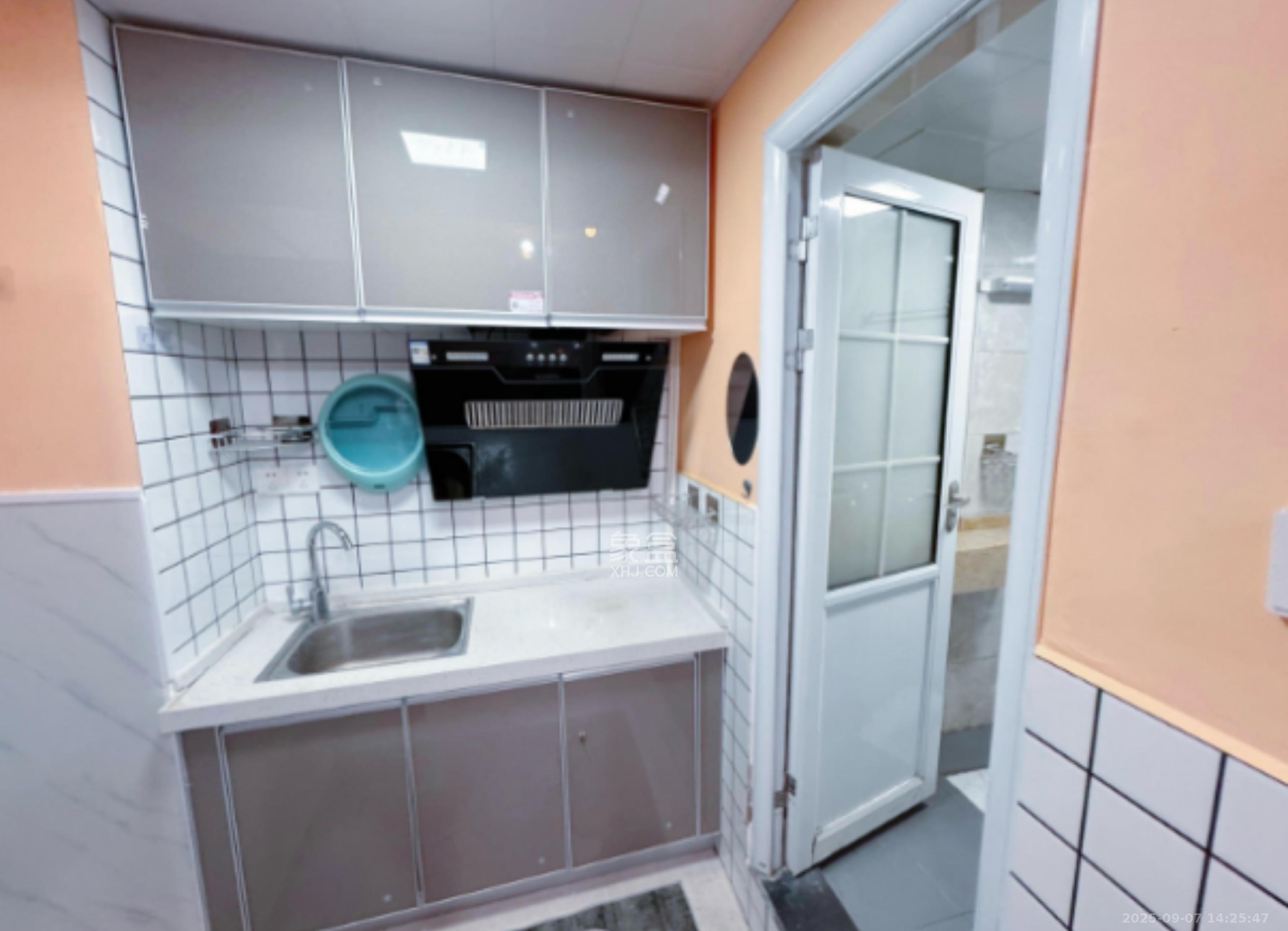 星城荣域  1室1厅1卫   1500.00元/月室内图