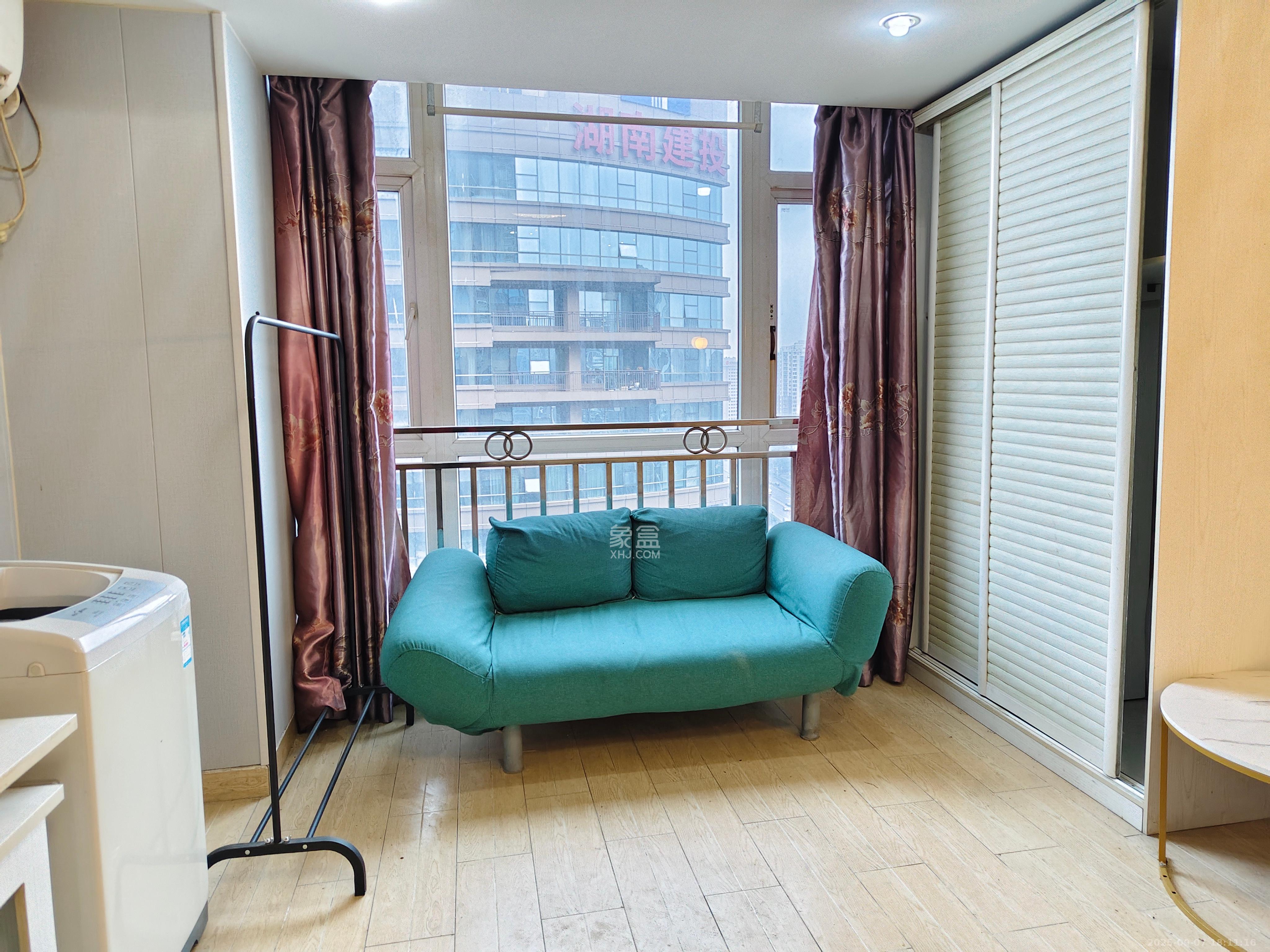 长城华都  1室1厅1卫    1400.0元/月室内图