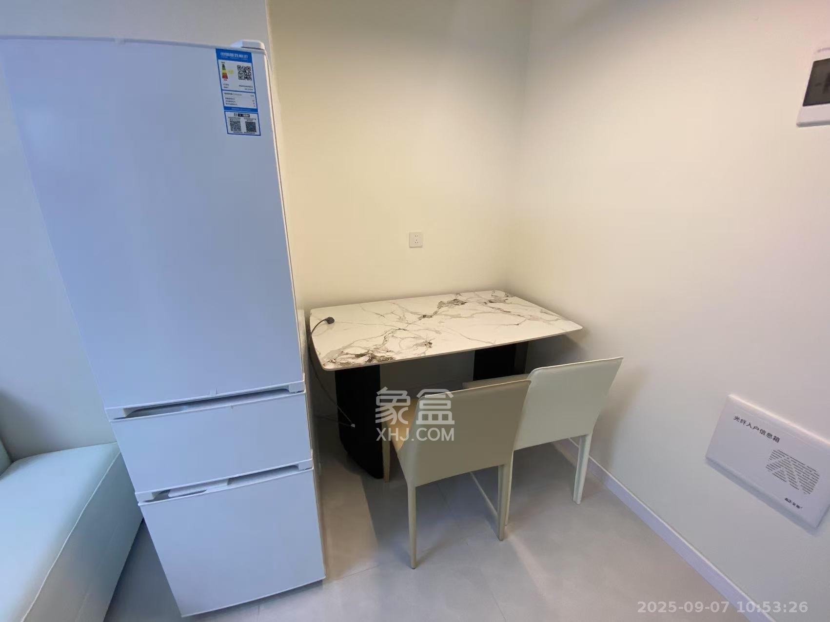 莲馨苑  1室0厅0卫    1600.0元/月室内图