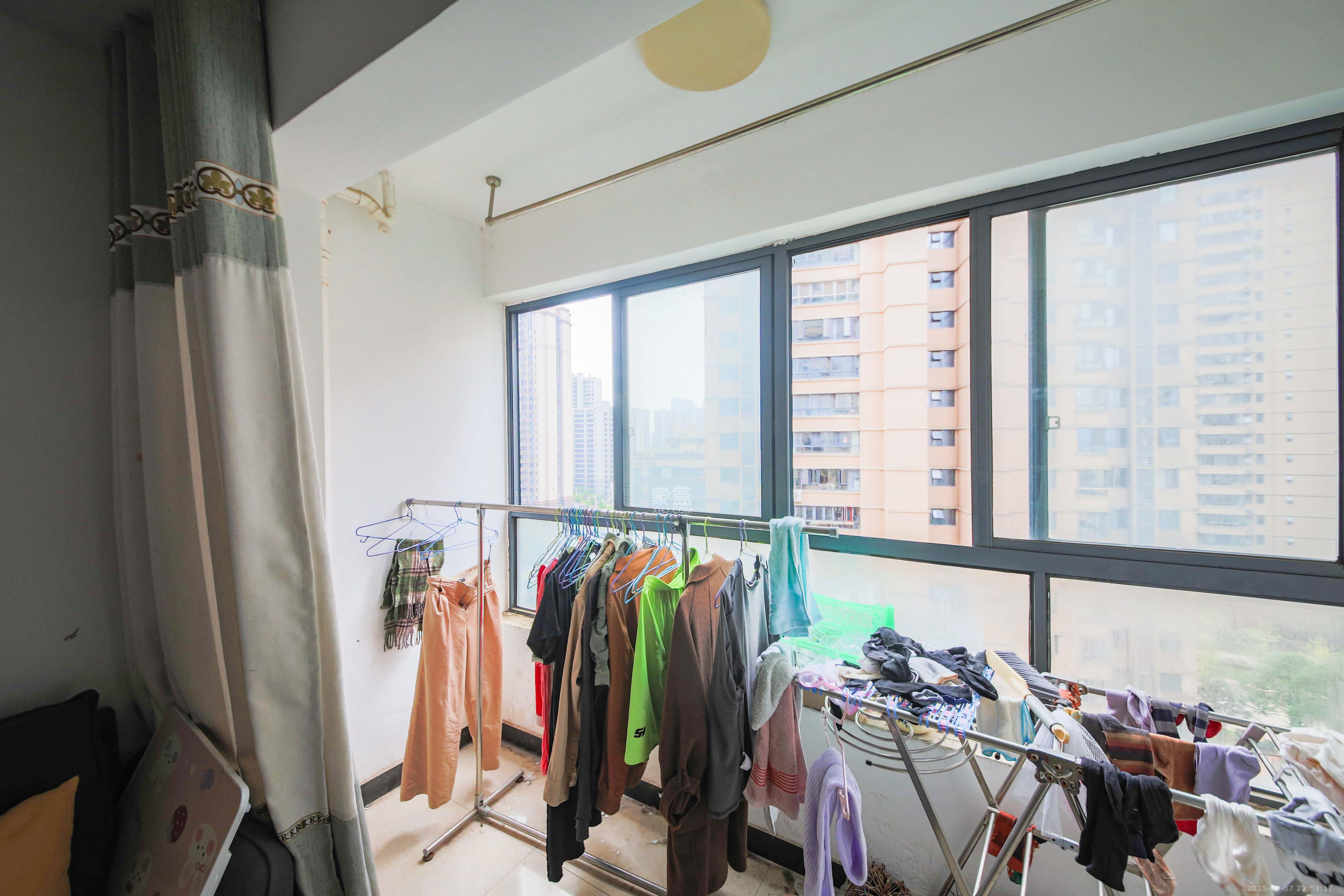 水墨林溪  2室1厅1卫    66.0万 水墨林溪  2室1厅1卫    66.0万阳台