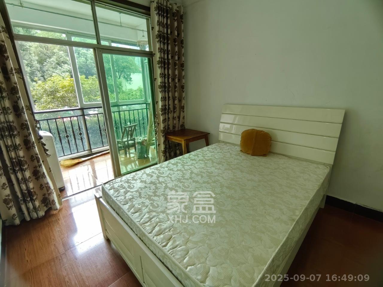 洞井一小区 3室1厅1卫 1700.0元/月 洞井一小区 3室1厅1卫 1700.0元/月室内图