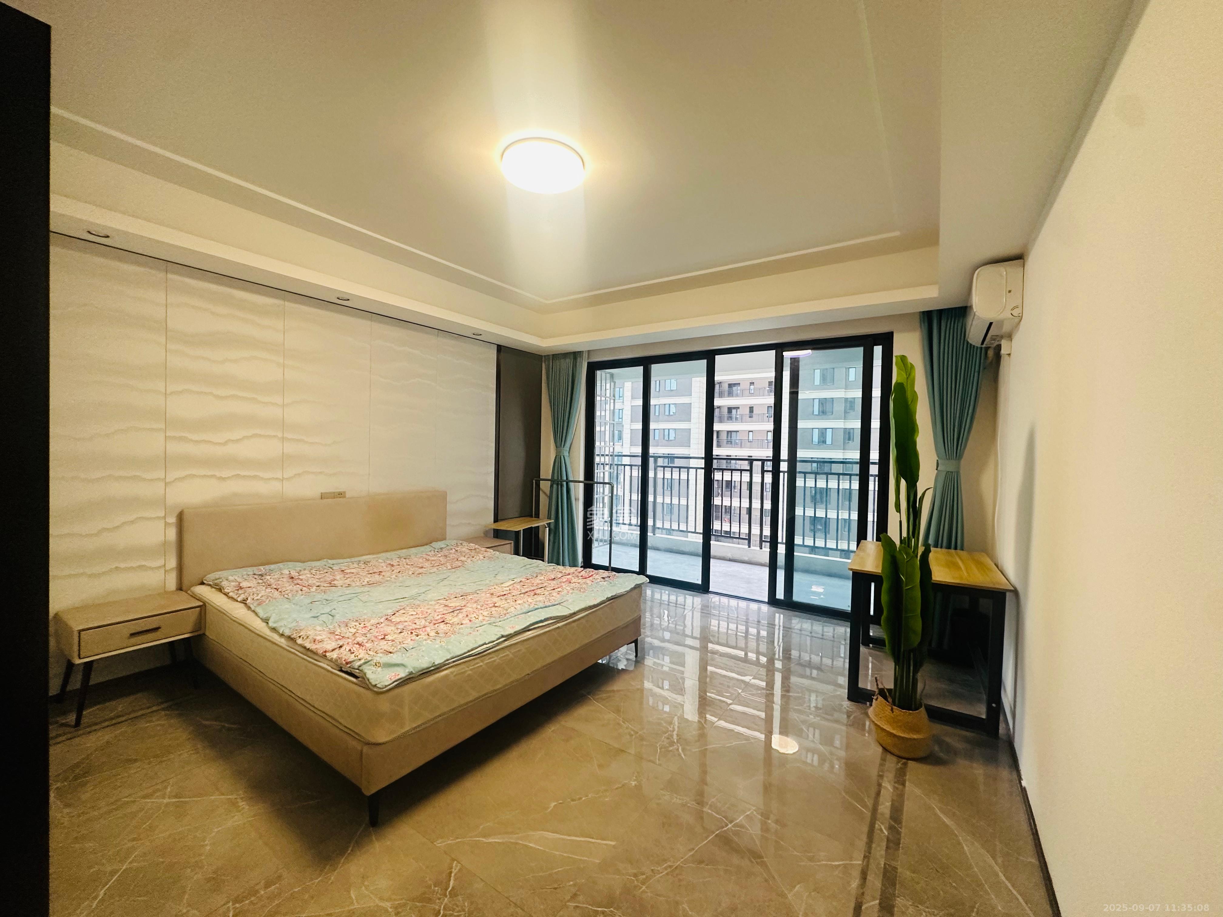 金茂建发泊悦 4室2厅2卫 4200.0元/月 金茂建发泊悦 4室2厅2卫 4200.0元/月室内图