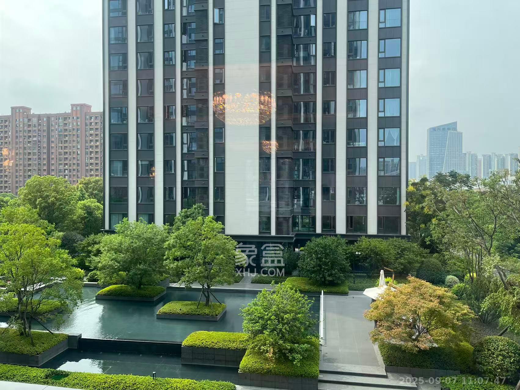 运达滨河广场  3室2厅2卫   10000.00元/月室内图