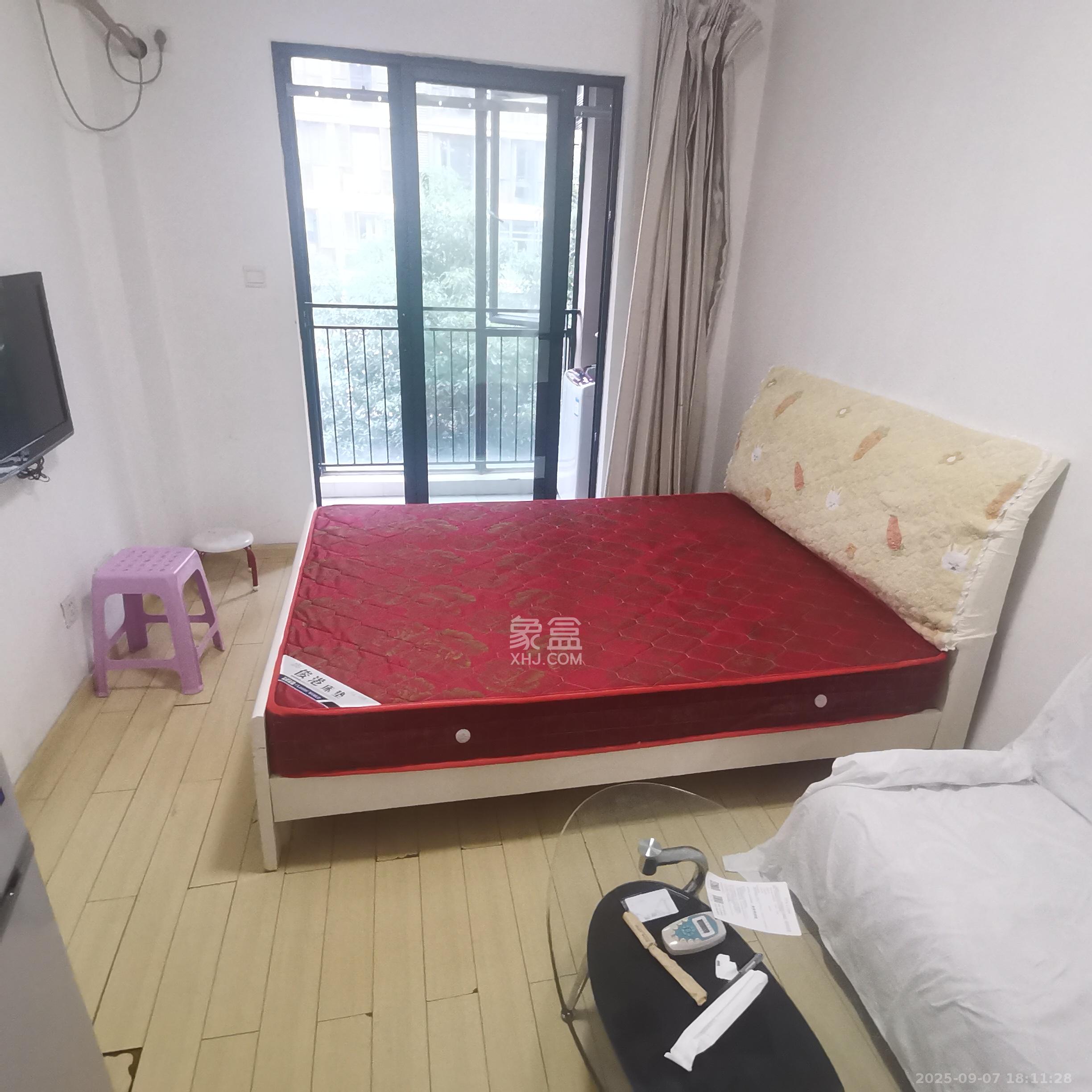 万科金域华府一期 1室1厅1卫 1200.0元/月 万科金域华府一期 1室1厅1卫 1200.0元/月室内图