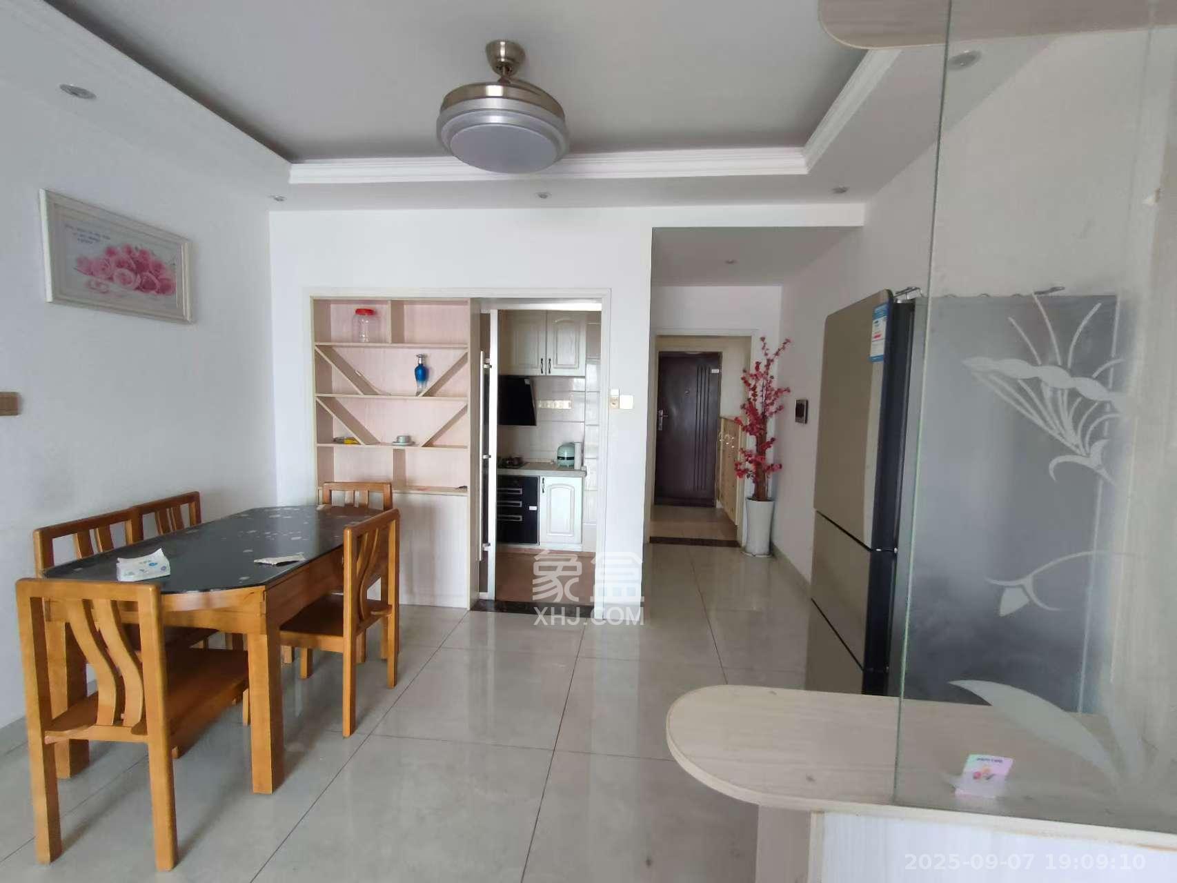 江山帝景雅典  1室2厅1卫    2000.0元/月 江山帝景雅典  1室2厅1卫    2000.0元/月室内图