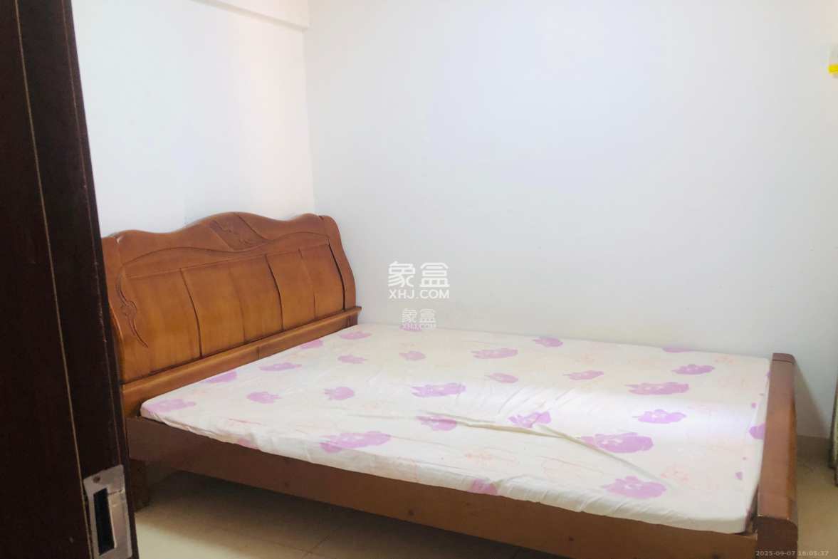 五矿万境水岸一期(万境水岸嘉苑) 1室2厅1卫 2000.0元/月 五矿万境水岸一期(万境水岸嘉苑) 1室2厅1卫 2000.0元/月室内图