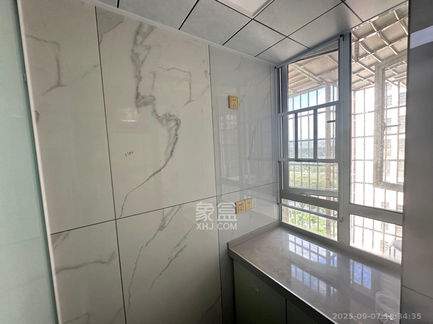 和康园小区 1室1厅1卫 1000.0元/月 和康园小区 1室1厅1卫 1000.0元/月室内图