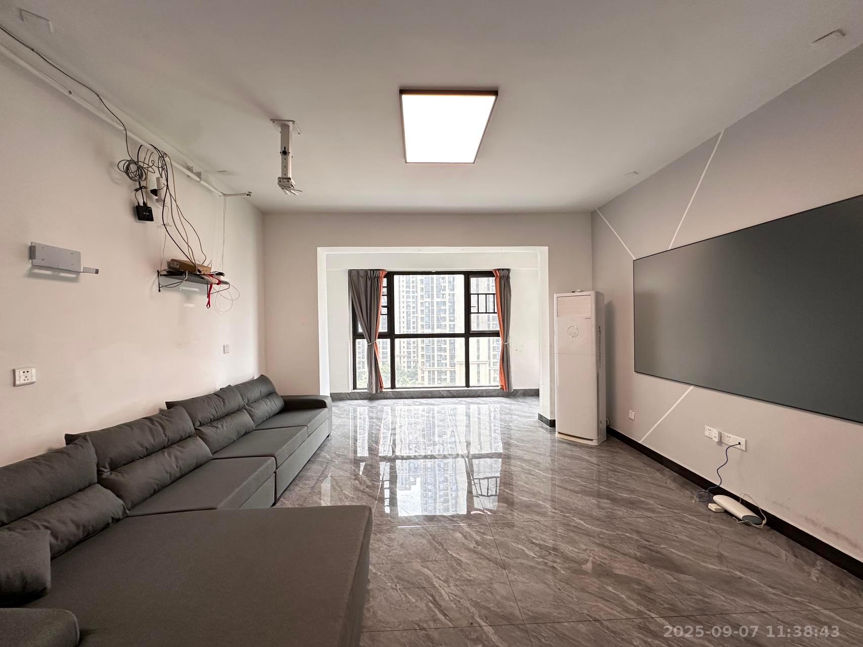 明昇壹城(明昇时代广场)二期 4室2厅3卫 3100.0元/月 明昇壹城(明昇时代广场)二期 4室2厅3卫 3100.0元/月室内图