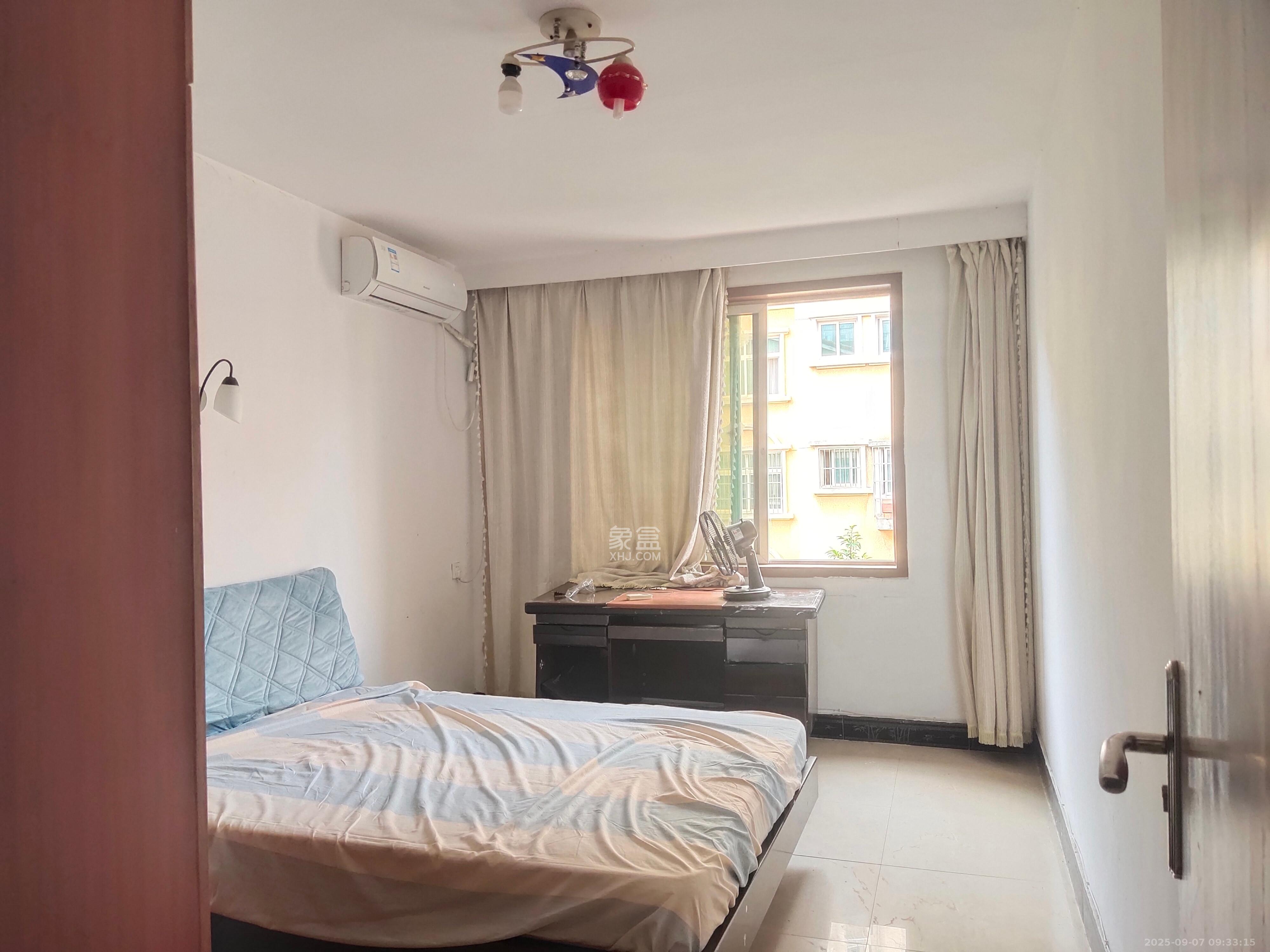 御景龙城  3室2厅2卫    1900.0元/月室内图