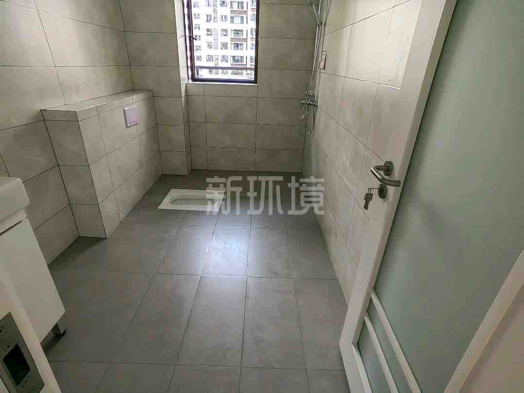 福天中央公馆  3室2厅2卫    2100.0元/月 福天中央公馆  3室2厅2卫    2100.0元/月室内图