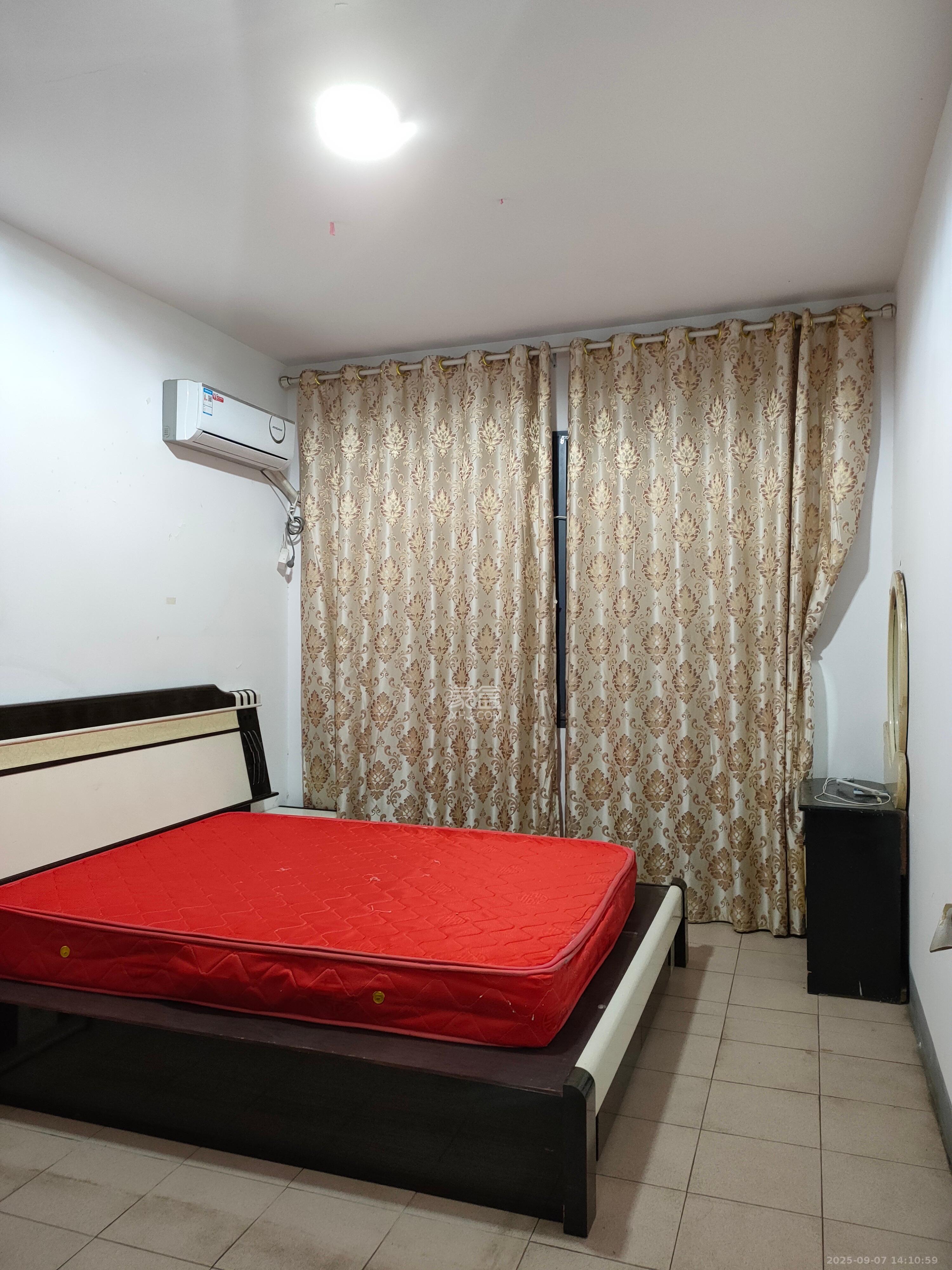 杨家山卫生局宿舍  2室2厅1卫    900.0元/月 杨家山卫生局宿舍  2室2厅1卫    900.0元/月室内图