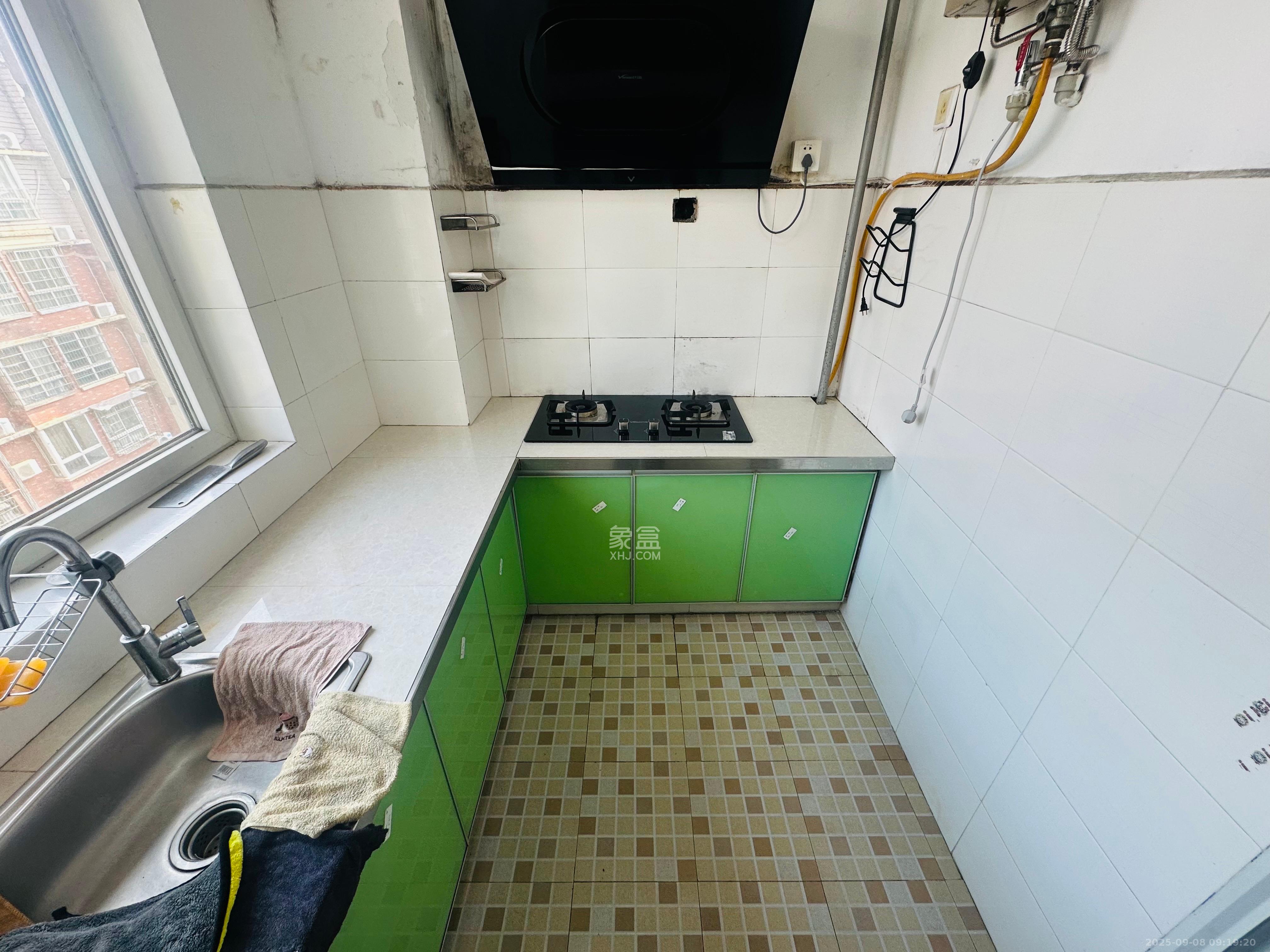 水木兰庭  3室2厅2卫    2000.0元/月室内图