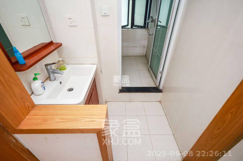 西城龙庭 4室2厅2卫 3200.0元/月 西城龙庭 4室2厅2卫 3200.0元/月室内图