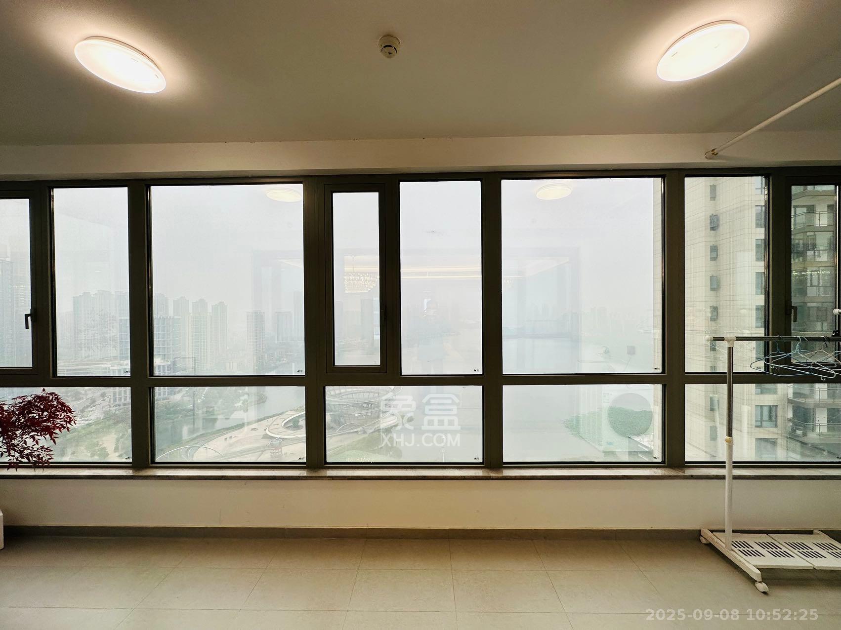 梅溪湖金茂湾 4室2厅3卫 10800.0元/月 梅溪湖金茂湾 4室2厅3卫 10800.0元/月室内图