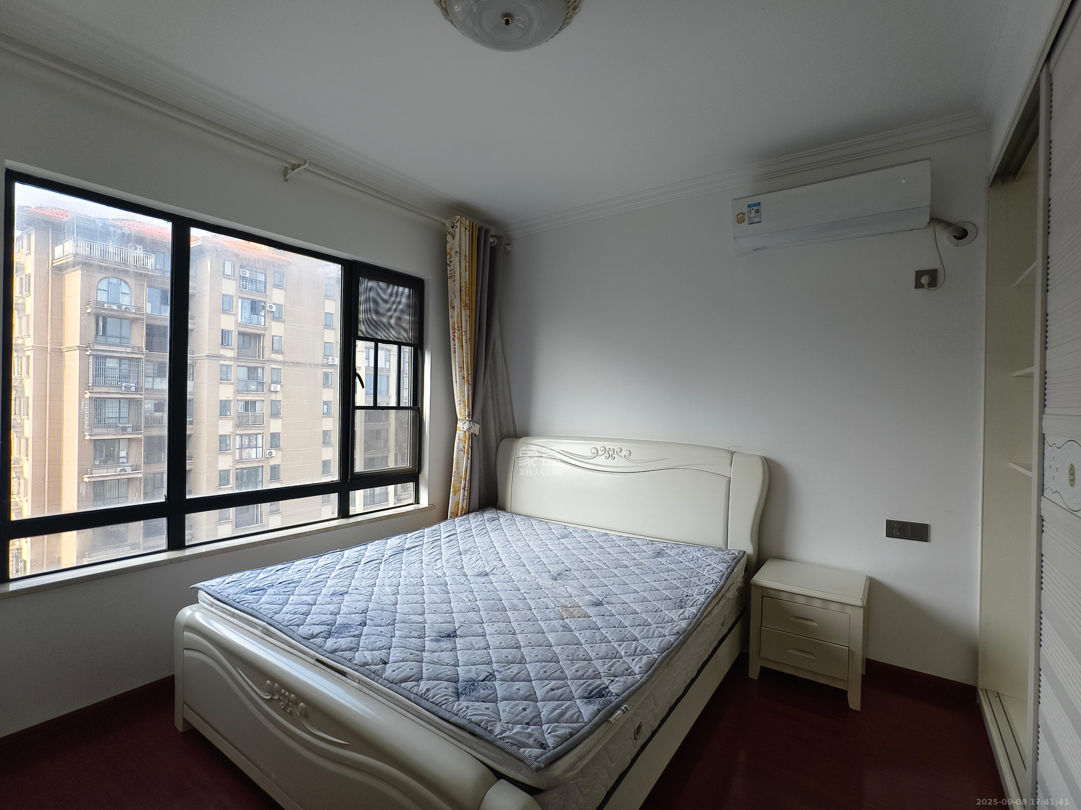 邦盛水岸御园  3室2厅1卫    2200.0元/月室内图