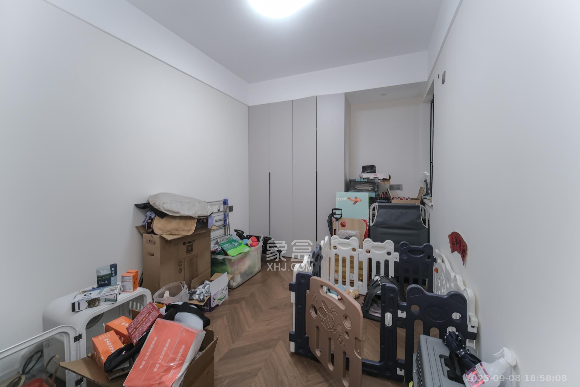 永宏万家里 3室2厅1卫 75.0万 永宏万家里 3室2厅1卫 75.0万卧室